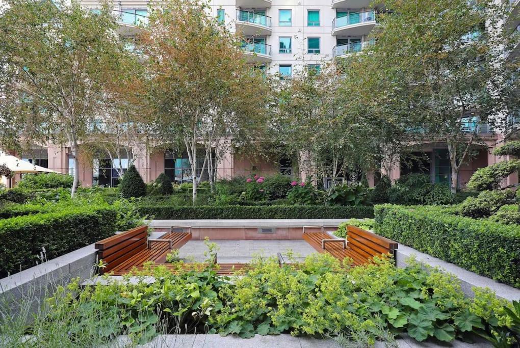 Stunning 2 Bed Thames River View - Leilighet *