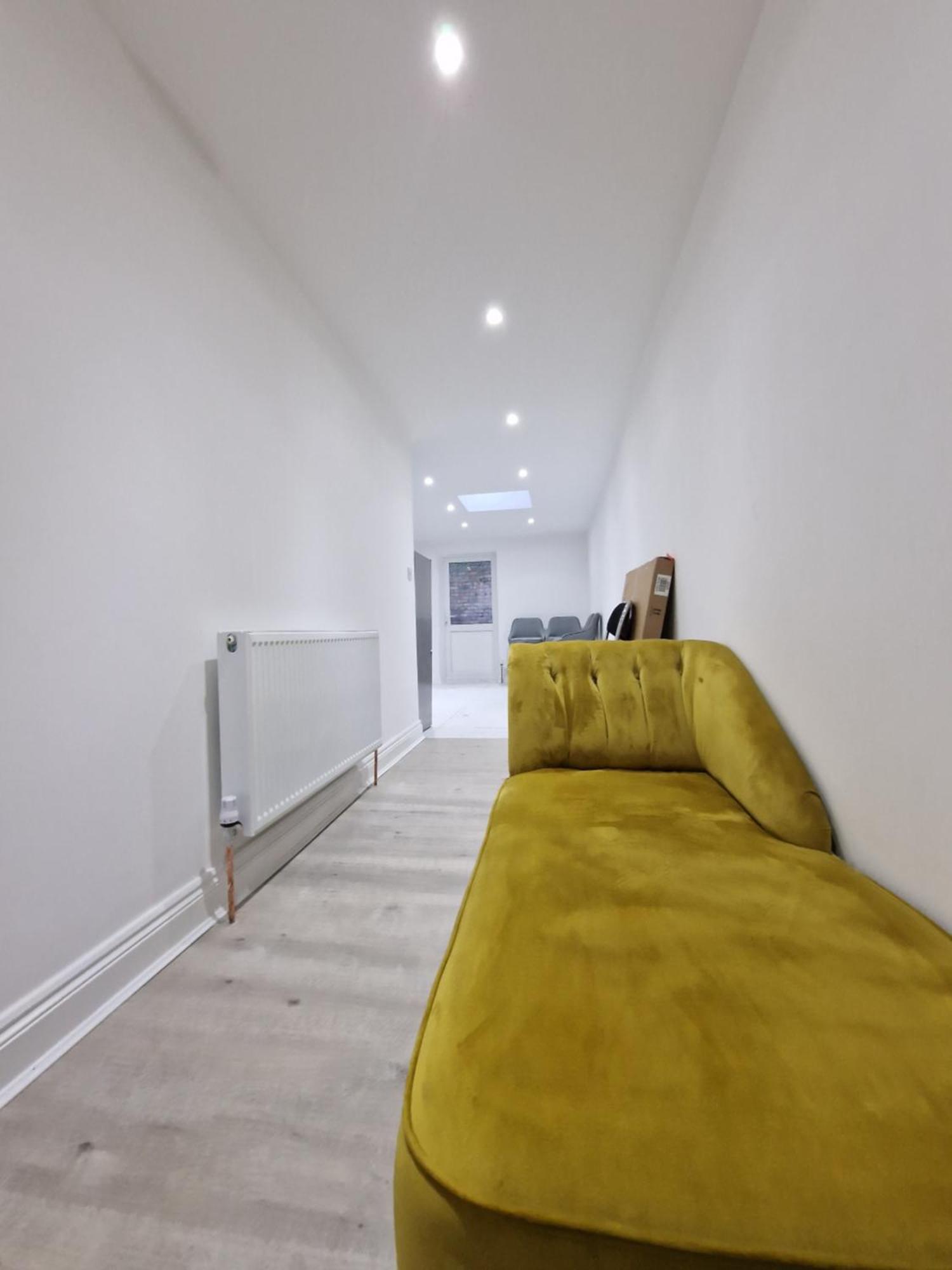 Modern Flat On Lea Bridge Road. * London