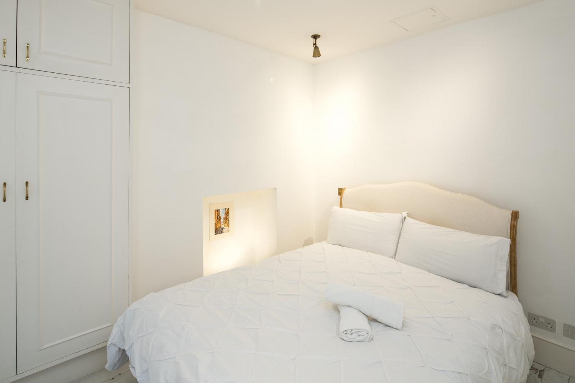 Charming 2-bed Flat In The Heart Of Nottinghill - Steps From Portobello Rd Market And Nottinghill Bookshop Apartment *