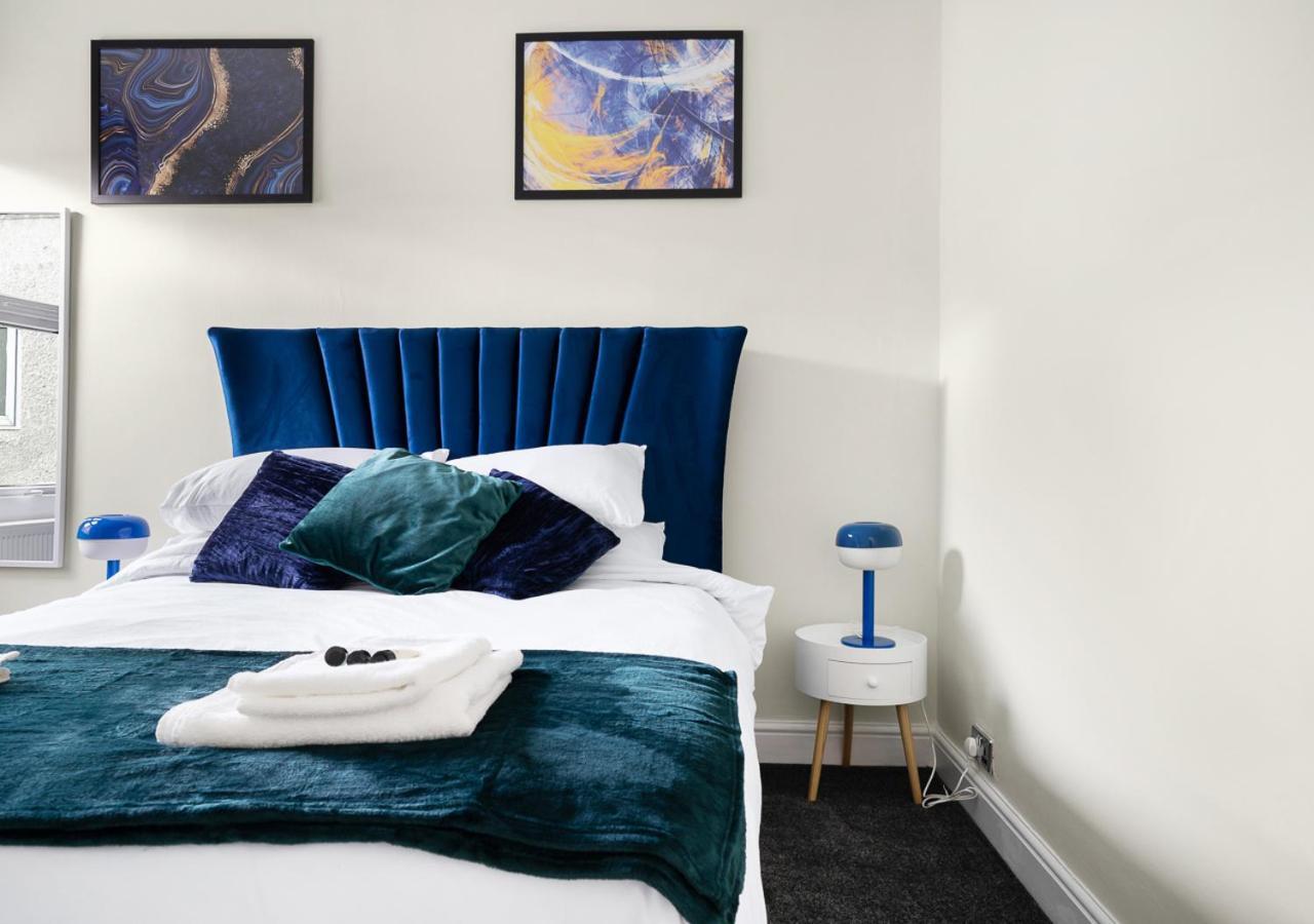Appartement Uksas Two Bed Flat Park Front Londen