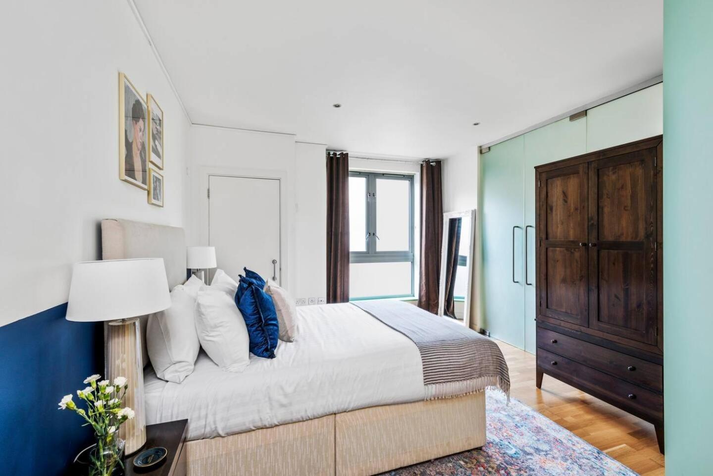 Hoxton Square - Urban Haven Apartment London