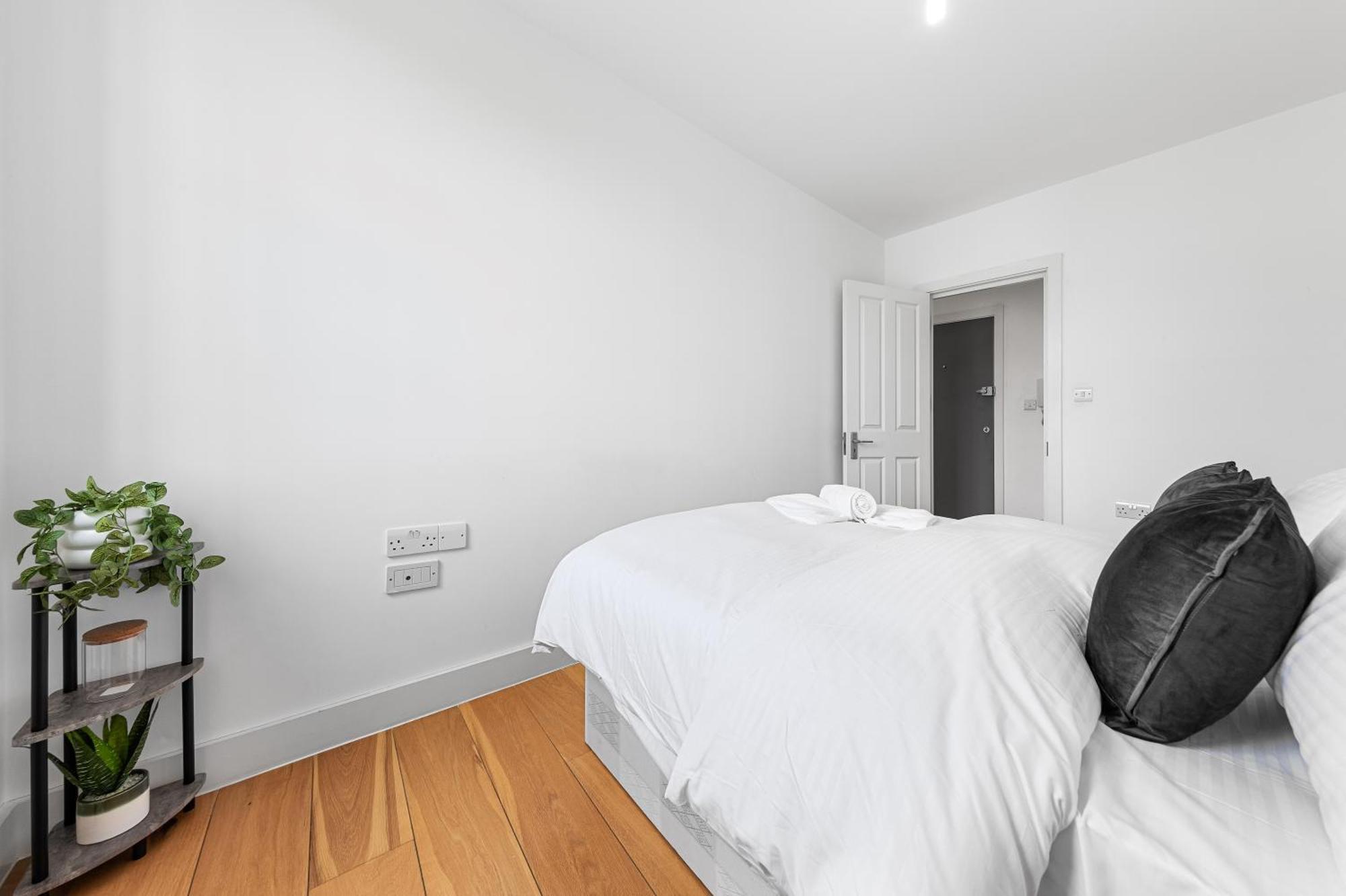 Apartment Modern Flat In Stockwell, 10 Mins From Oxford Circus