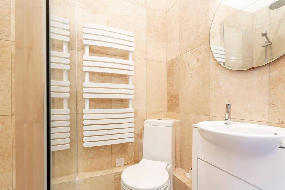 Charming Studio Near Clapham Common * London
