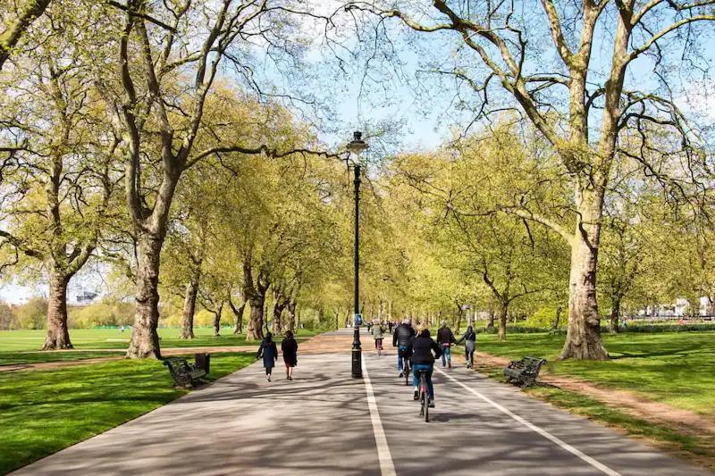 Double In Notting Hill, Private Minibar & Coffee Privatunterkunft London