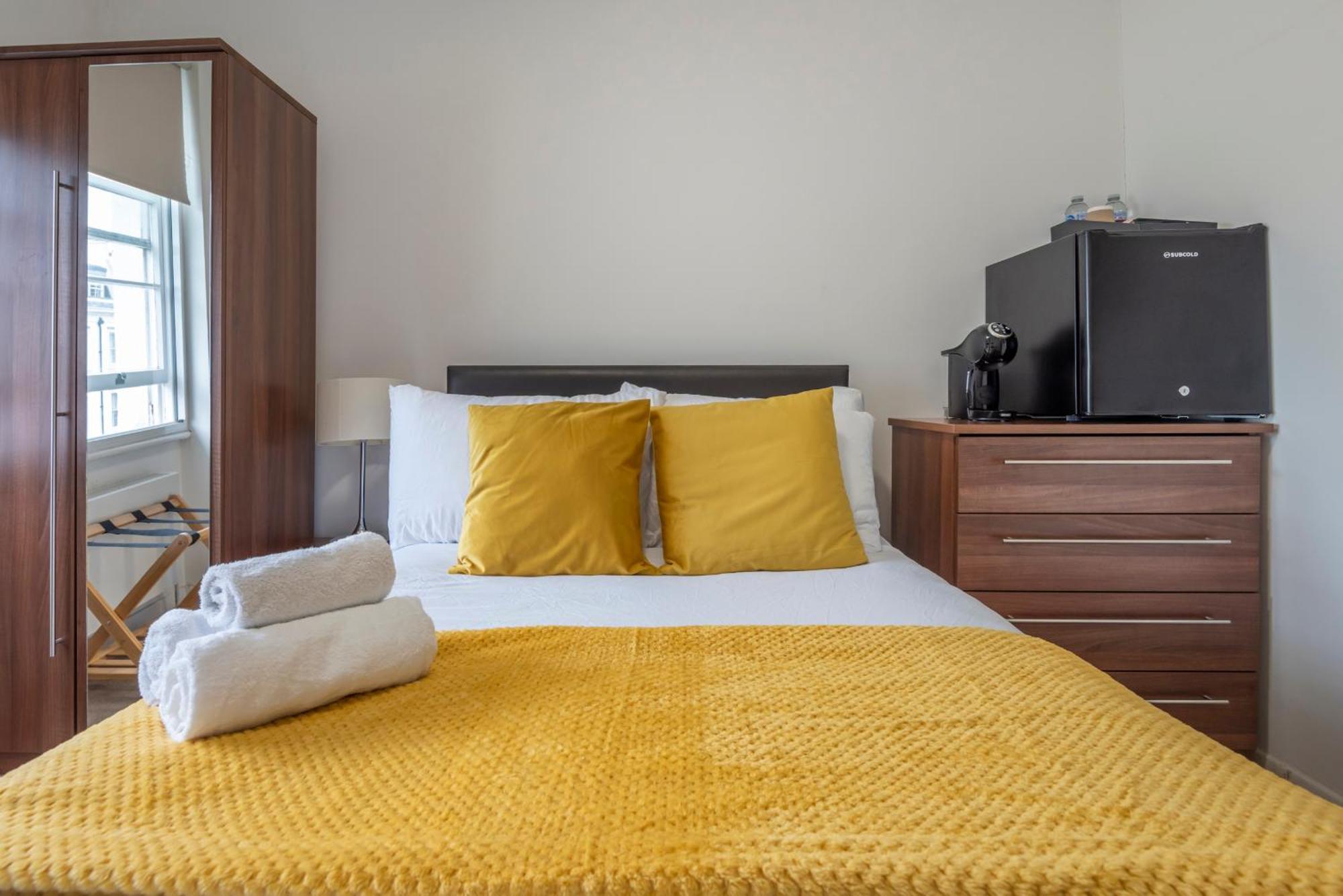 Double In Notting Hill, Private Minibar & Coffee Privatunterkunft *