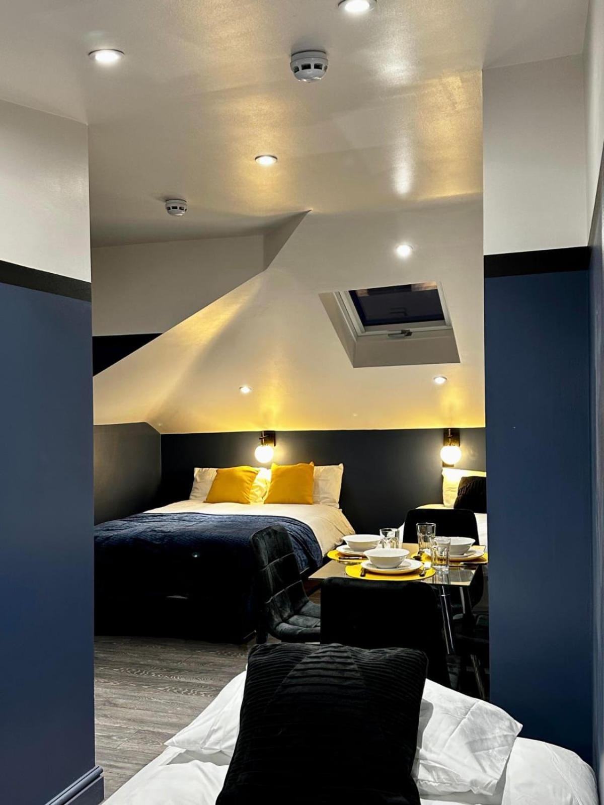 39 Blue House Luxury Ensuite Ideal For Tourists Gjestgiverier