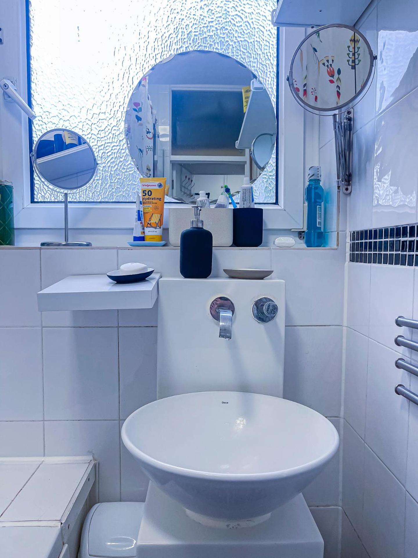 Centrally Located Comfortable In Habitación en casa particular
