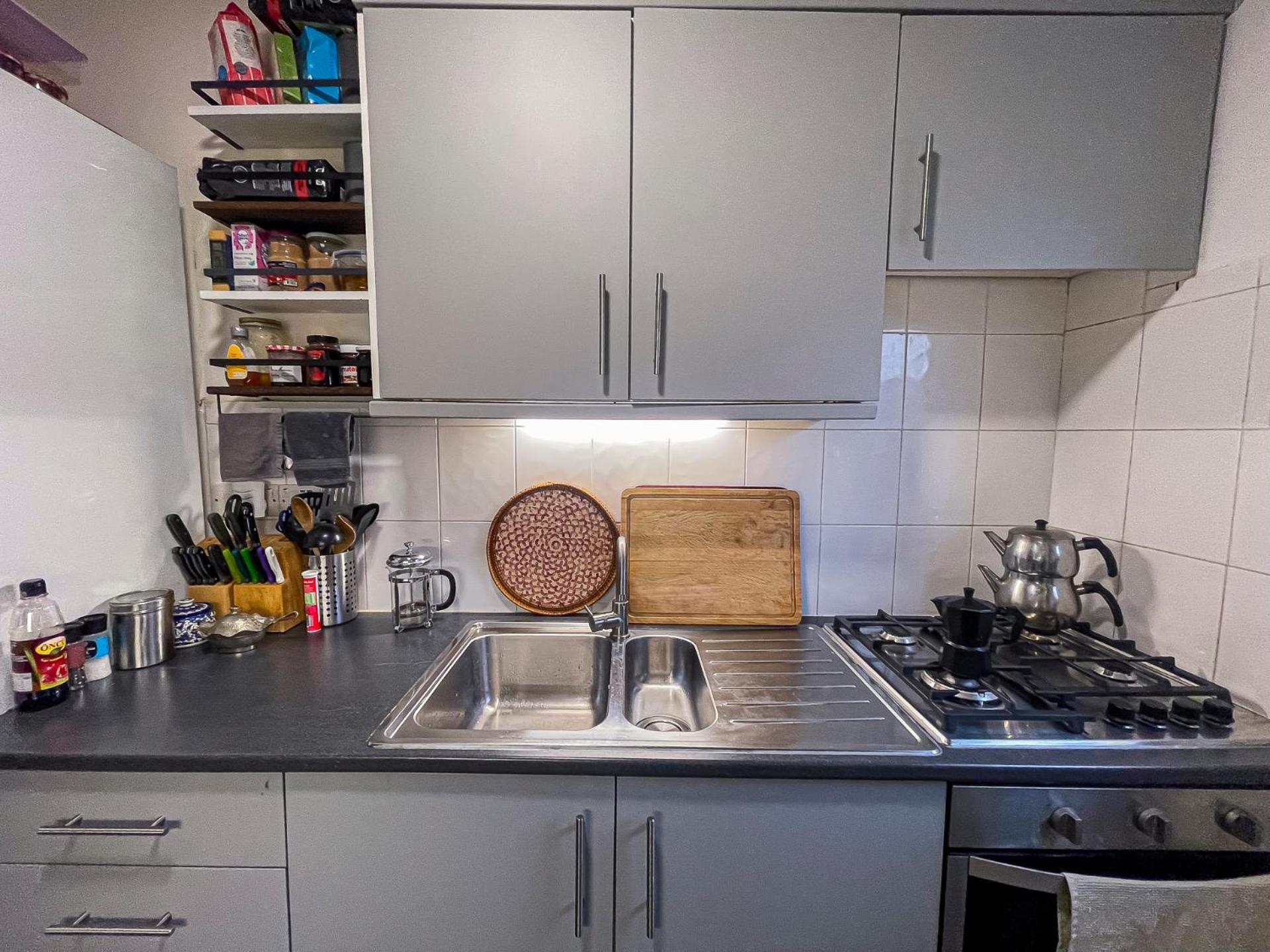 Centrally Located Comfortable In Habitación en casa particular *