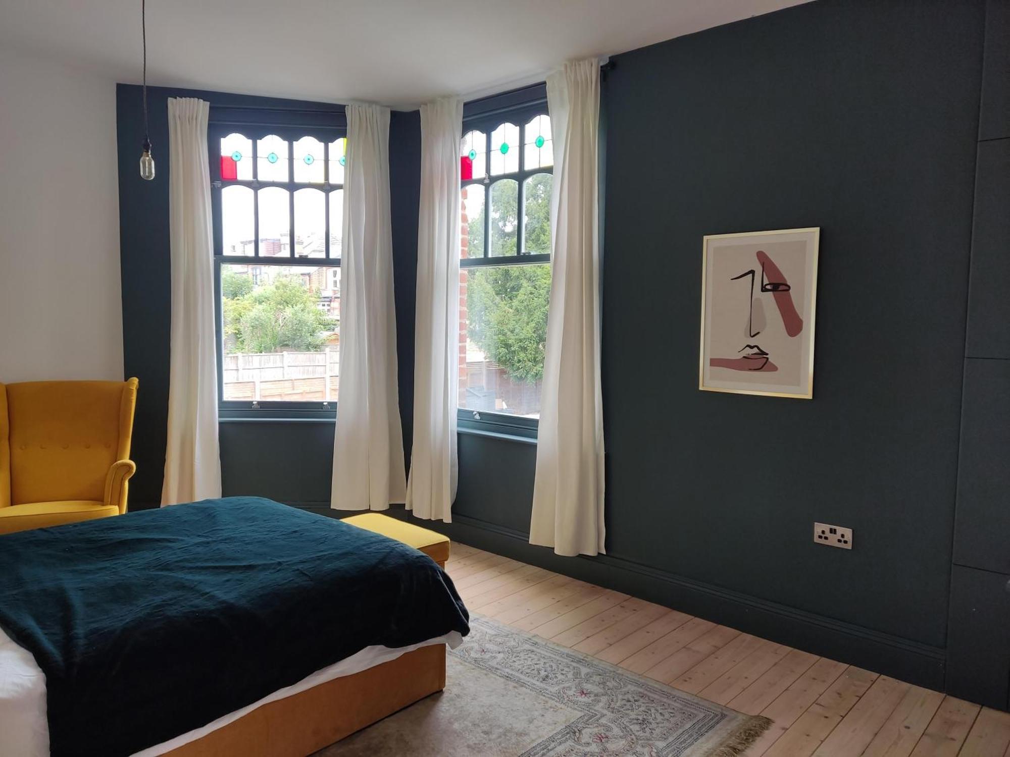 Holiday home Remarkable 7-bed House In London