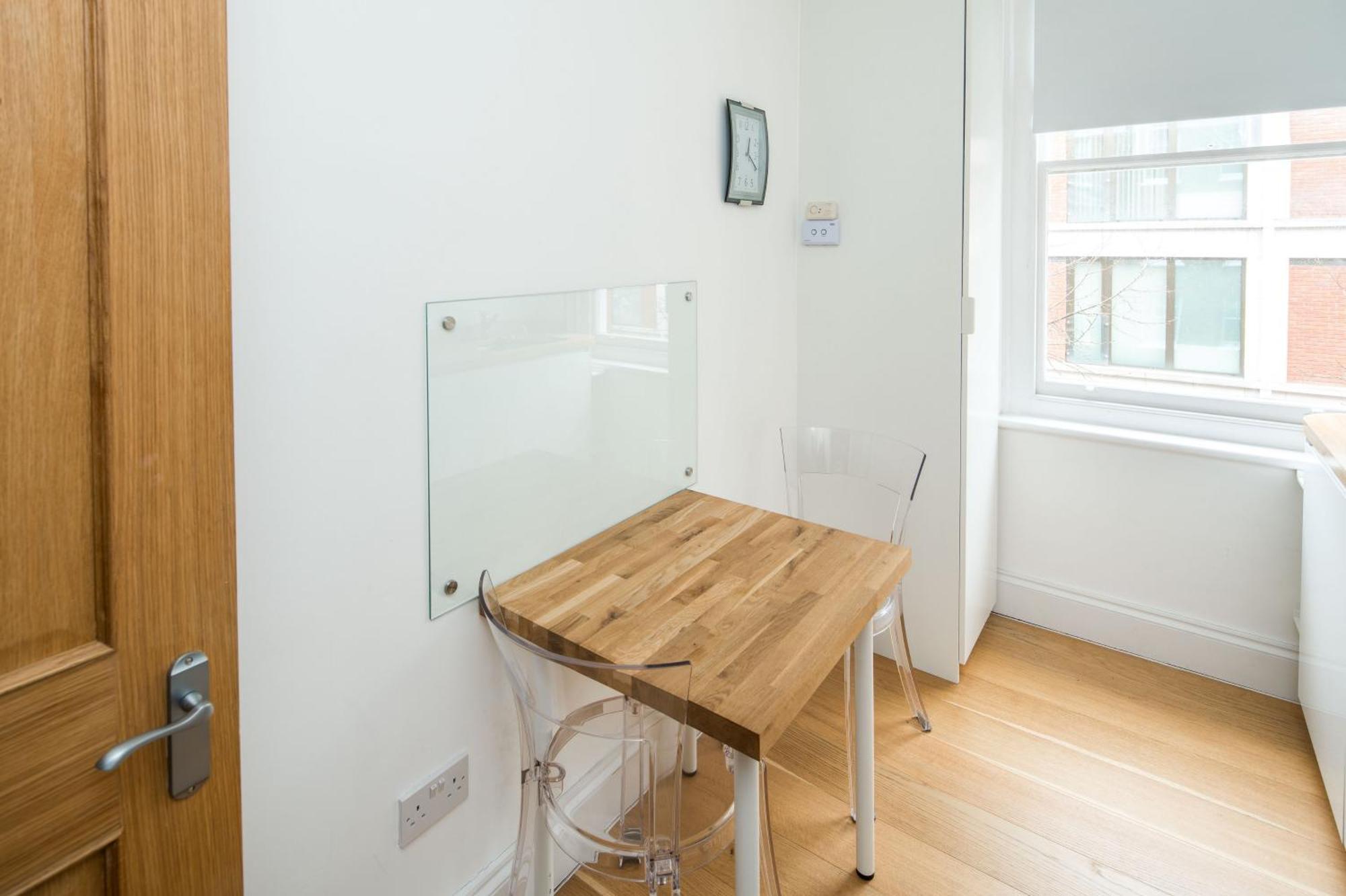 Elegant 1br Near Leilighet London