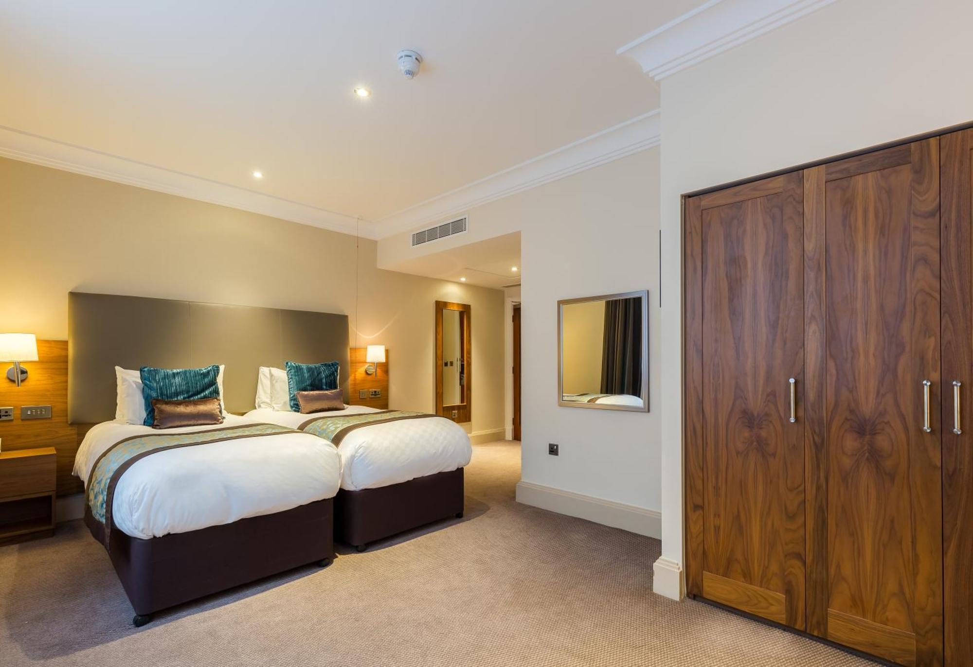 The Marble Arch Hotel, By Thistle 4* London