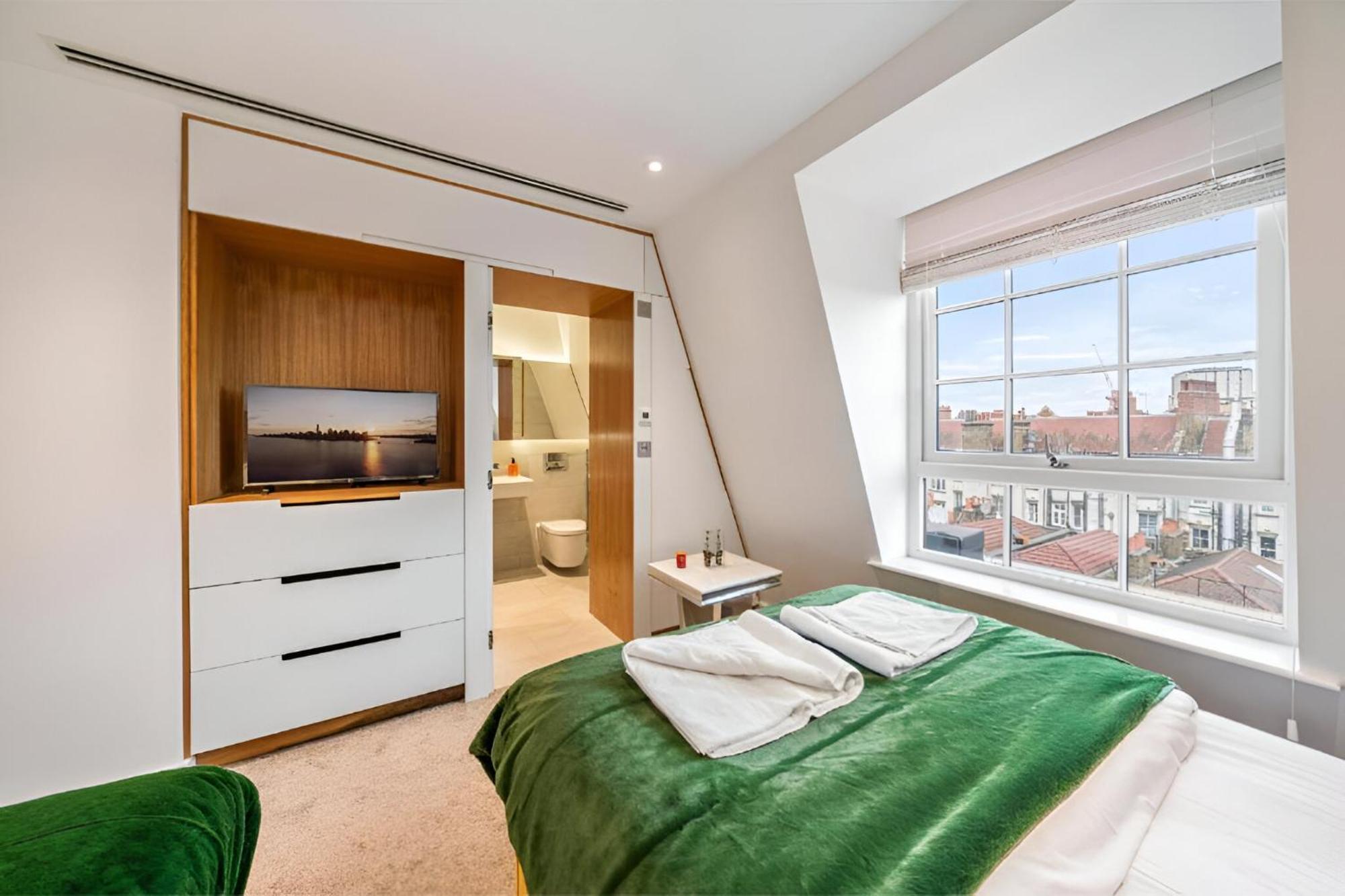 Marble Arch Penthouses With Skyline Views Apartment