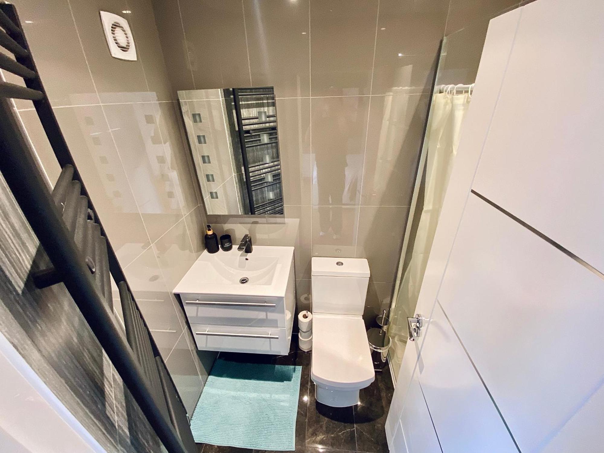 Gasthuis En-suites With Free Parking 30min To *