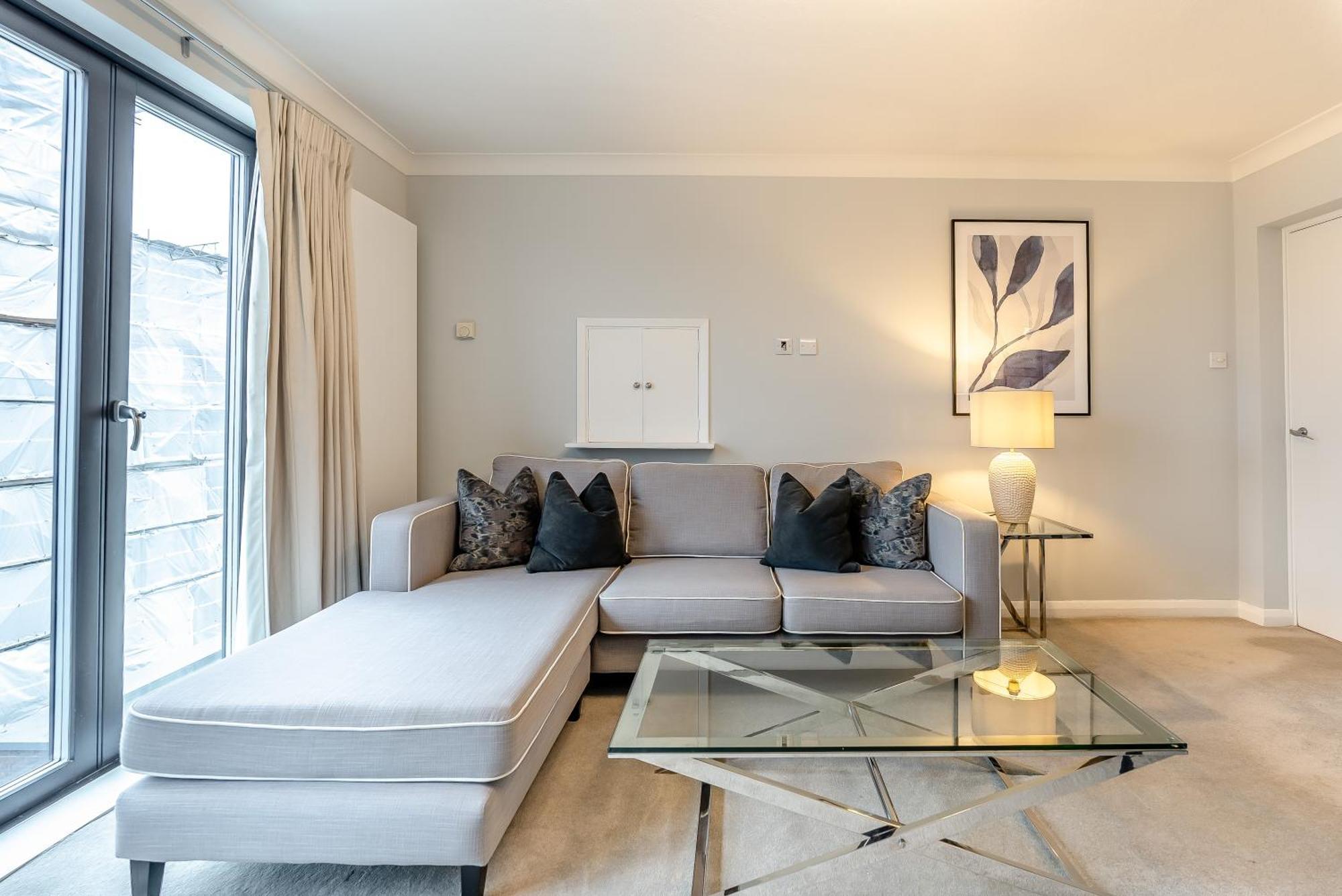 Pond Place London