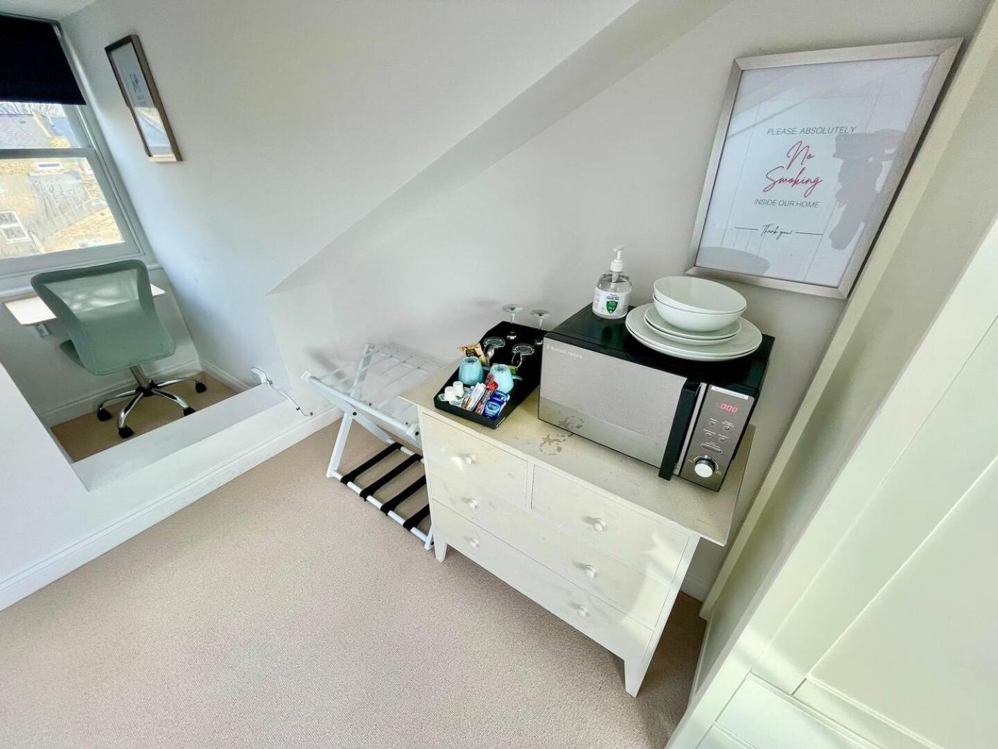 Bright Quiet Loft Ensuite Serene Clapham Area * Londen
