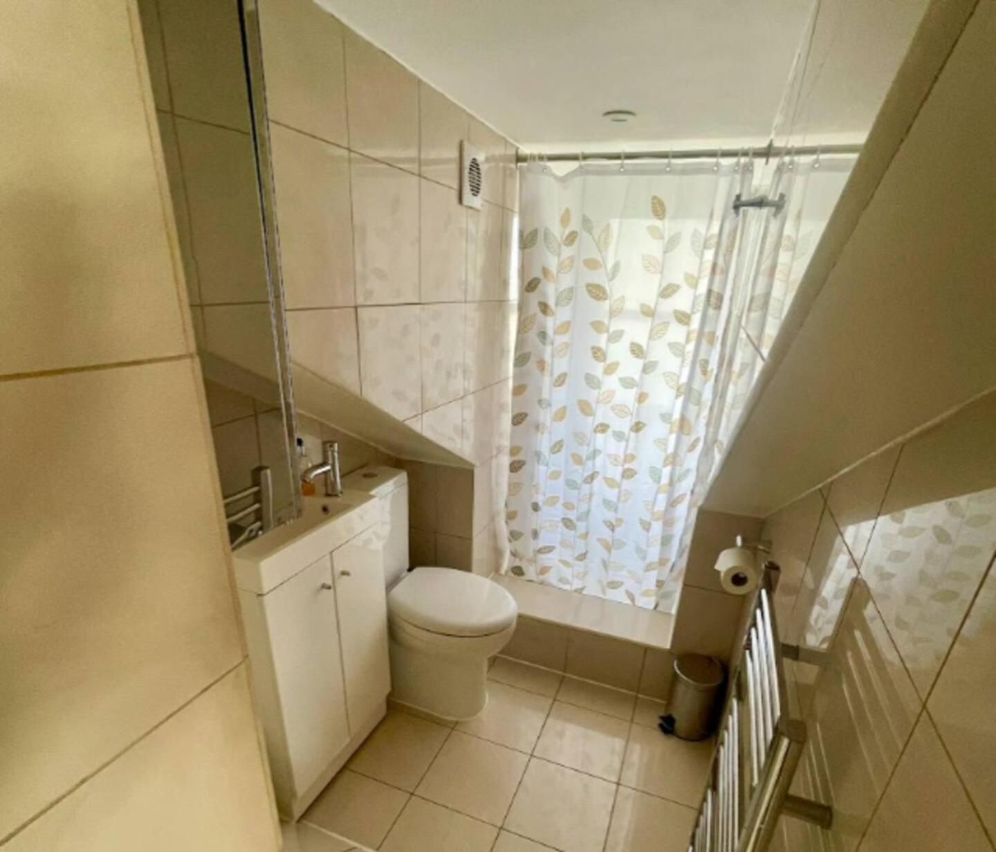 Vakantiehuis Bright Quiet Loft Ensuite Serene Clapham Area