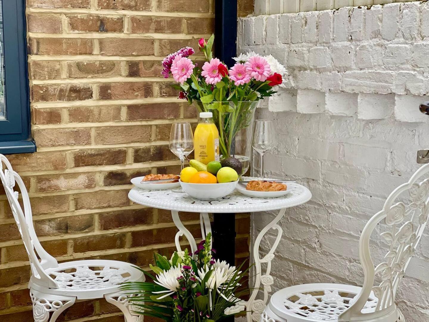 Clapham - Kingsize Bed - En-suite - Private Patio - Peaceful Space - Сasa de vacaciones Londres