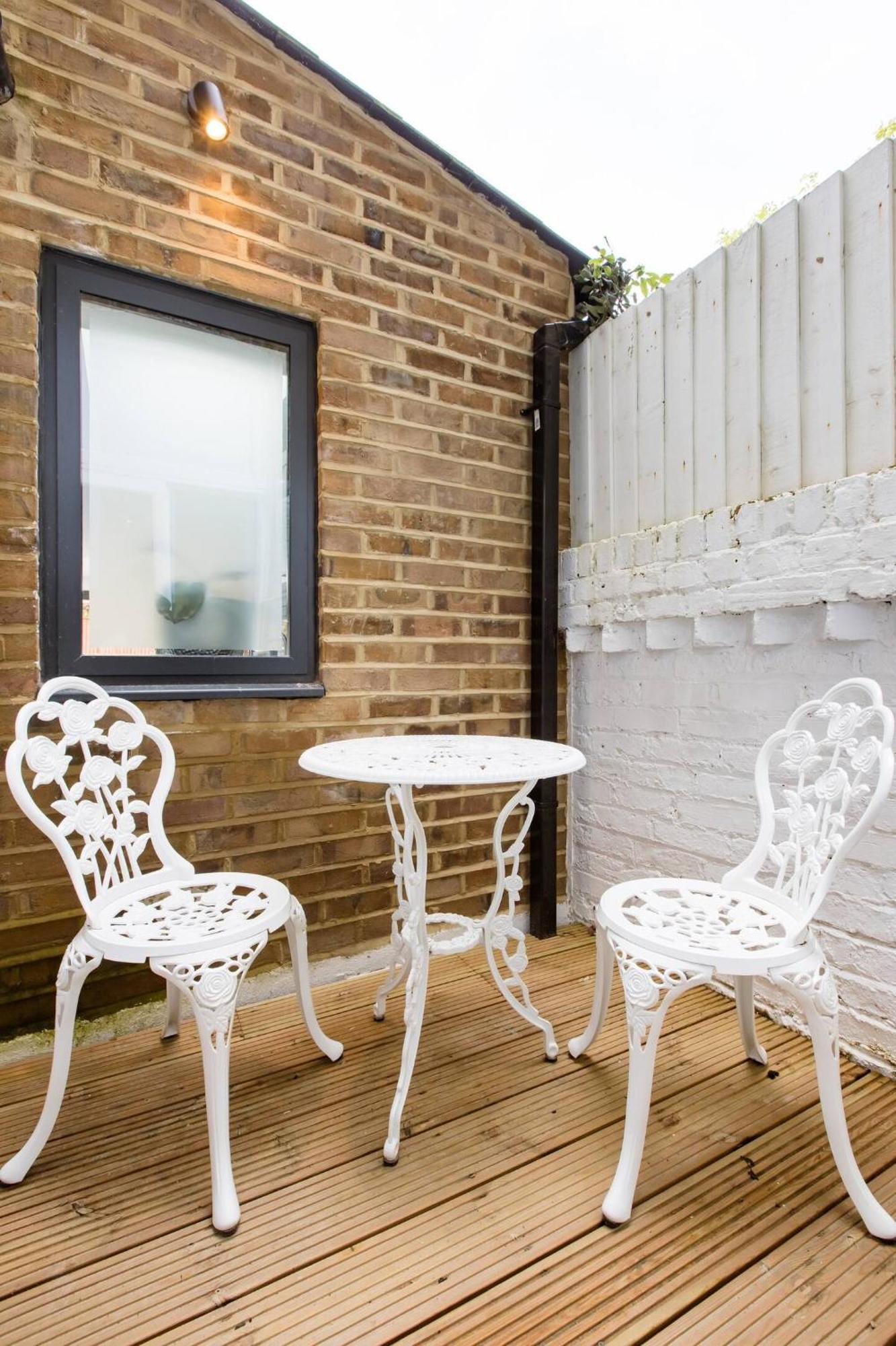 Clapham - Kingsize Bed - En-suite - Private Patio - Peaceful Space - Сasa de vacaciones *