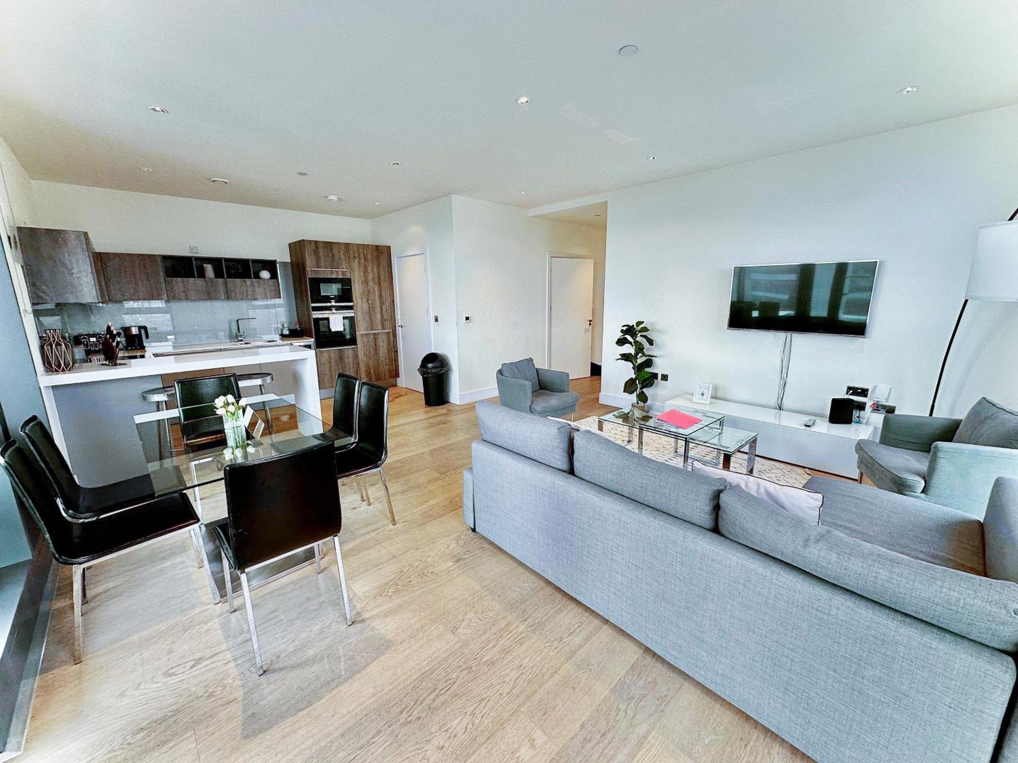 Apartamento 3 Bedroom Penthouse With Private Terrace, Battersea, Nine Elms Londres