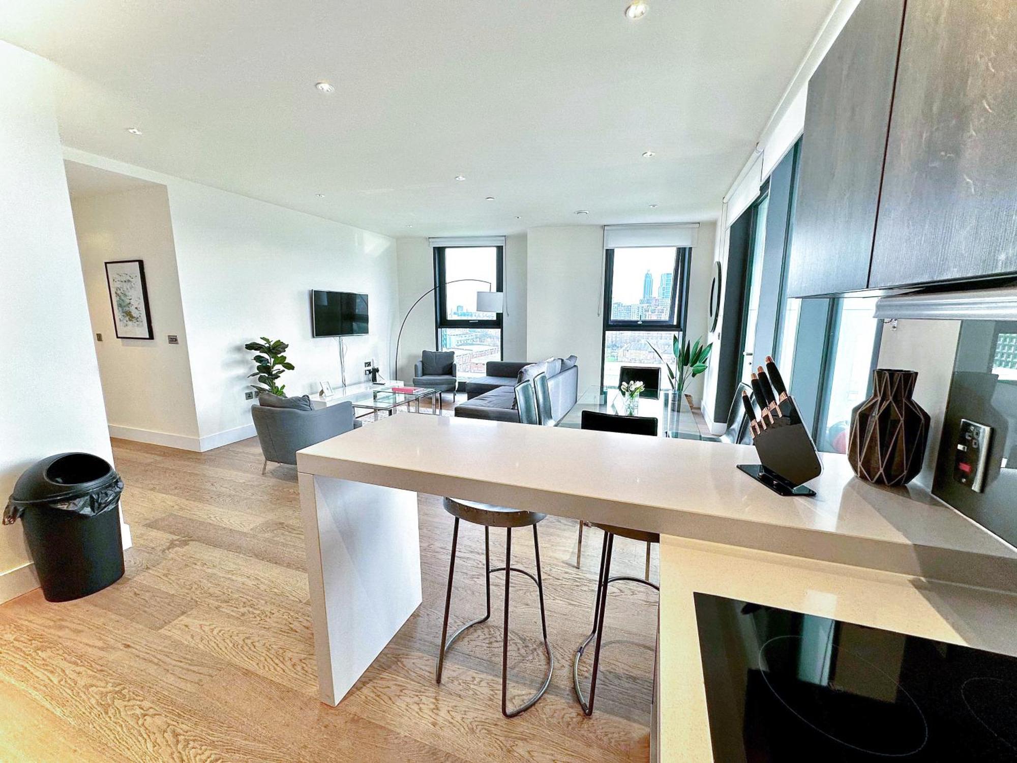 3 Bedroom Penthouse With Private Terrace, Battersea, Nine Elms * Londres