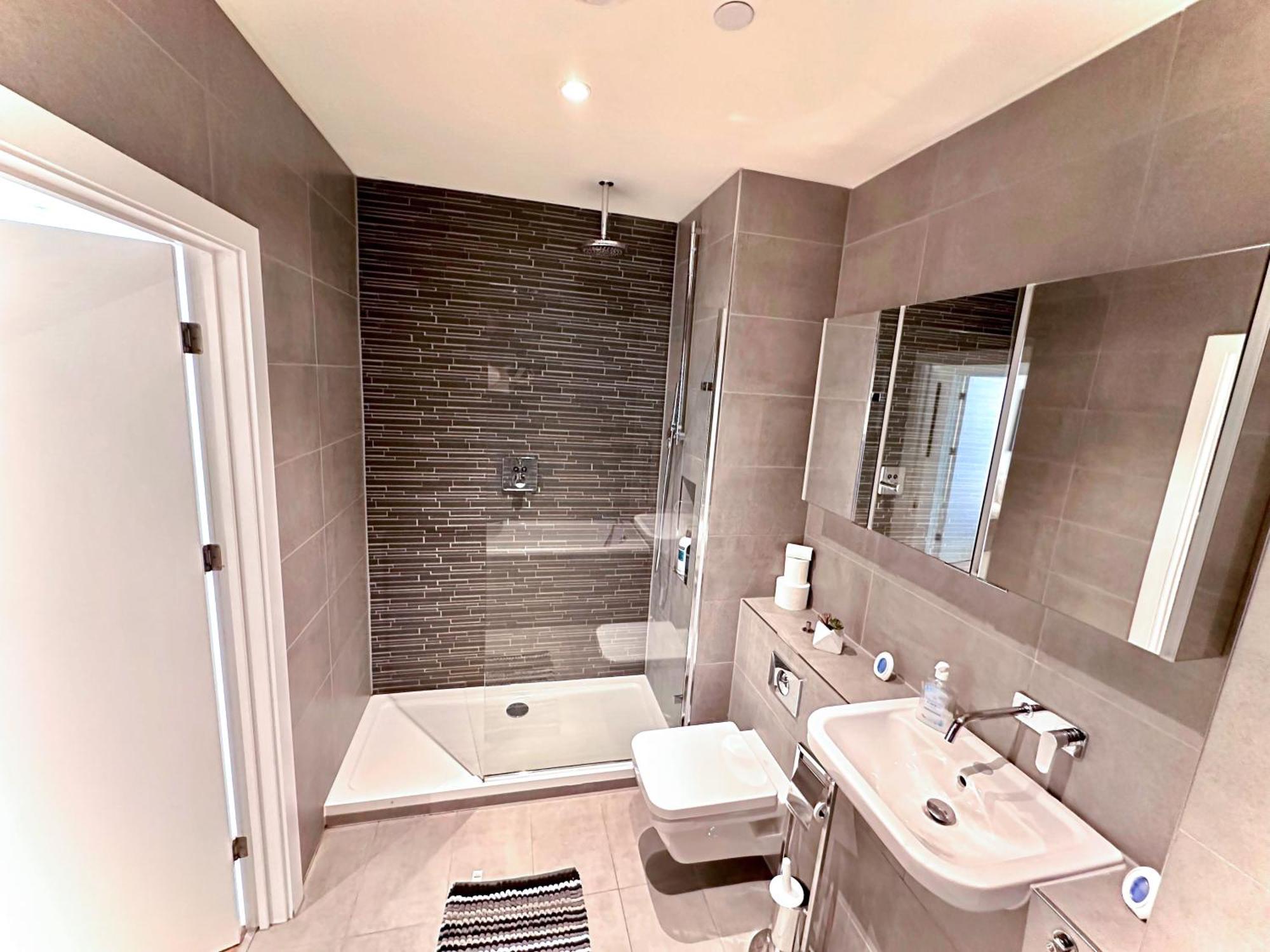 3 Bedroom Penthouse With Private Terrace, Battersea, Nine Elms Apartamento *