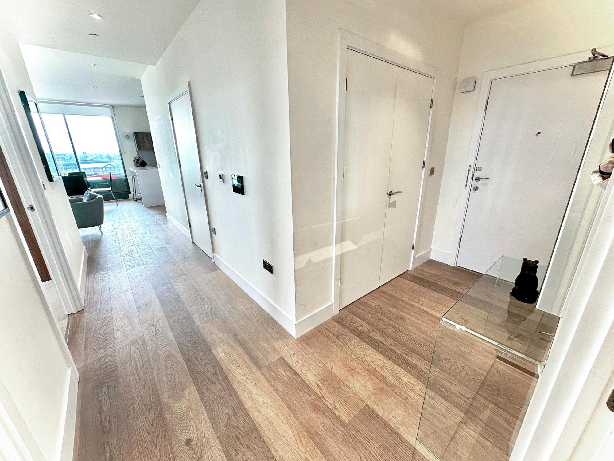 3 Bedroom Penthouse With Private Terrace, Battersea, Nine Elms Londres