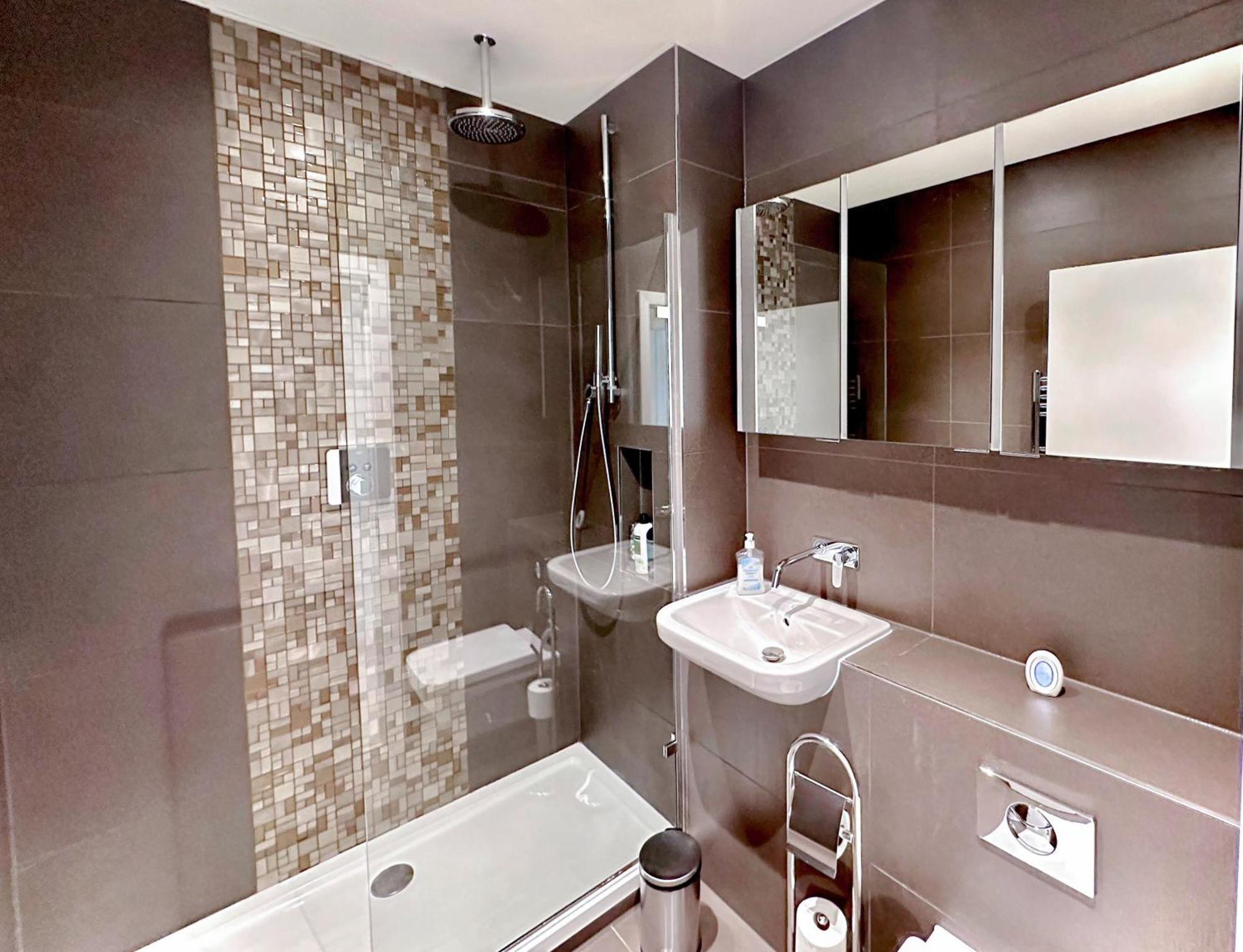 Apartamento 3 Bedroom Penthouse With Private Terrace, Battersea, Nine Elms