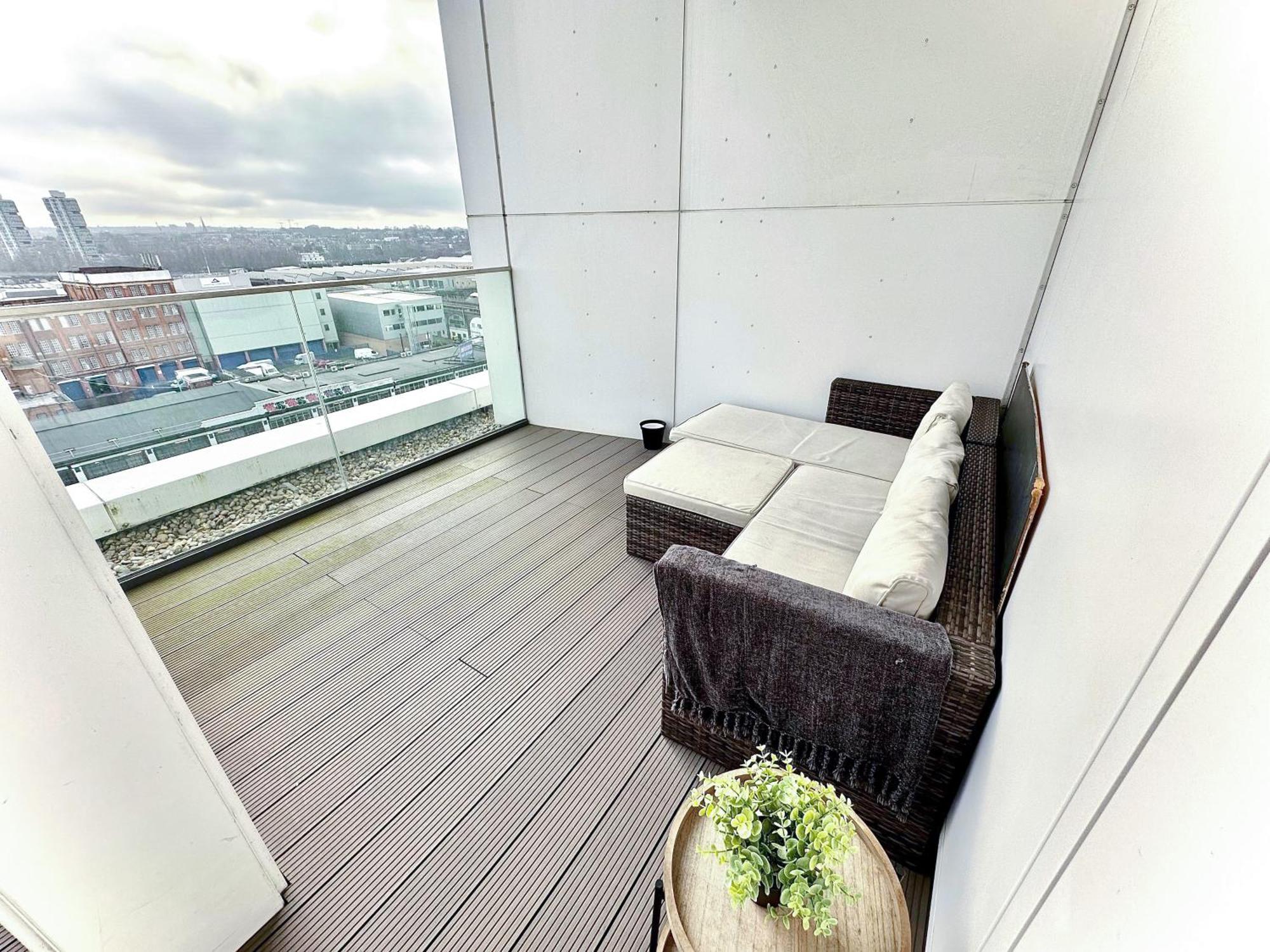Apartamento 3 Bedroom Penthouse With Private Terrace, Battersea, Nine Elms