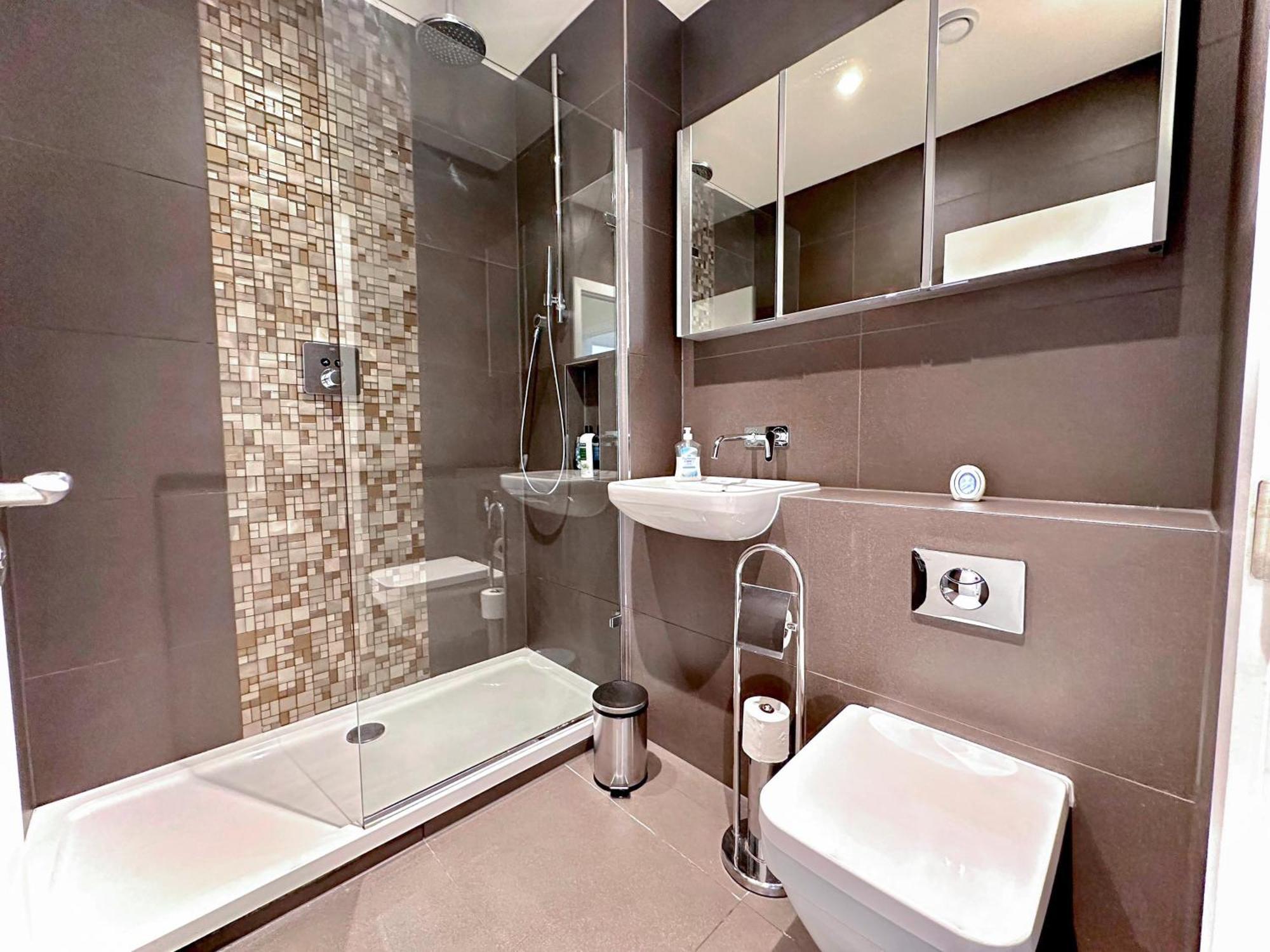 3 Bedroom Penthouse With Private Terrace, Battersea, Nine Elms * Londres