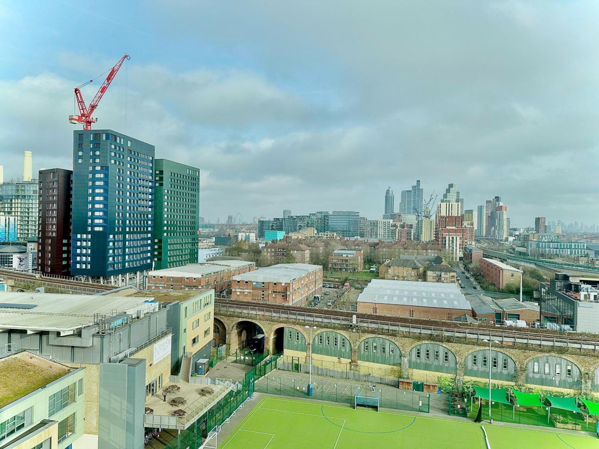 3 Bedroom Penthouse With Private Terrace, Battersea, Nine Elms Apartamento