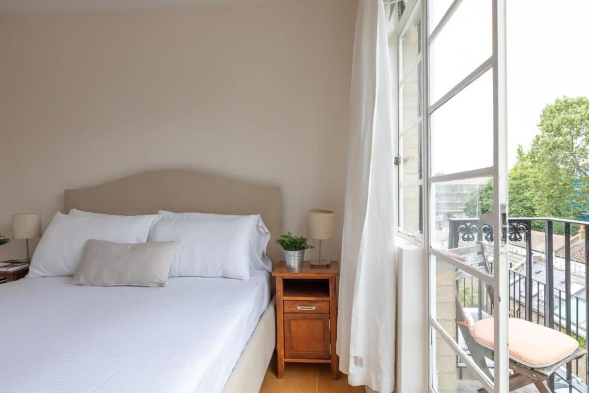 Bright & Spacious Floor In Chelsea *