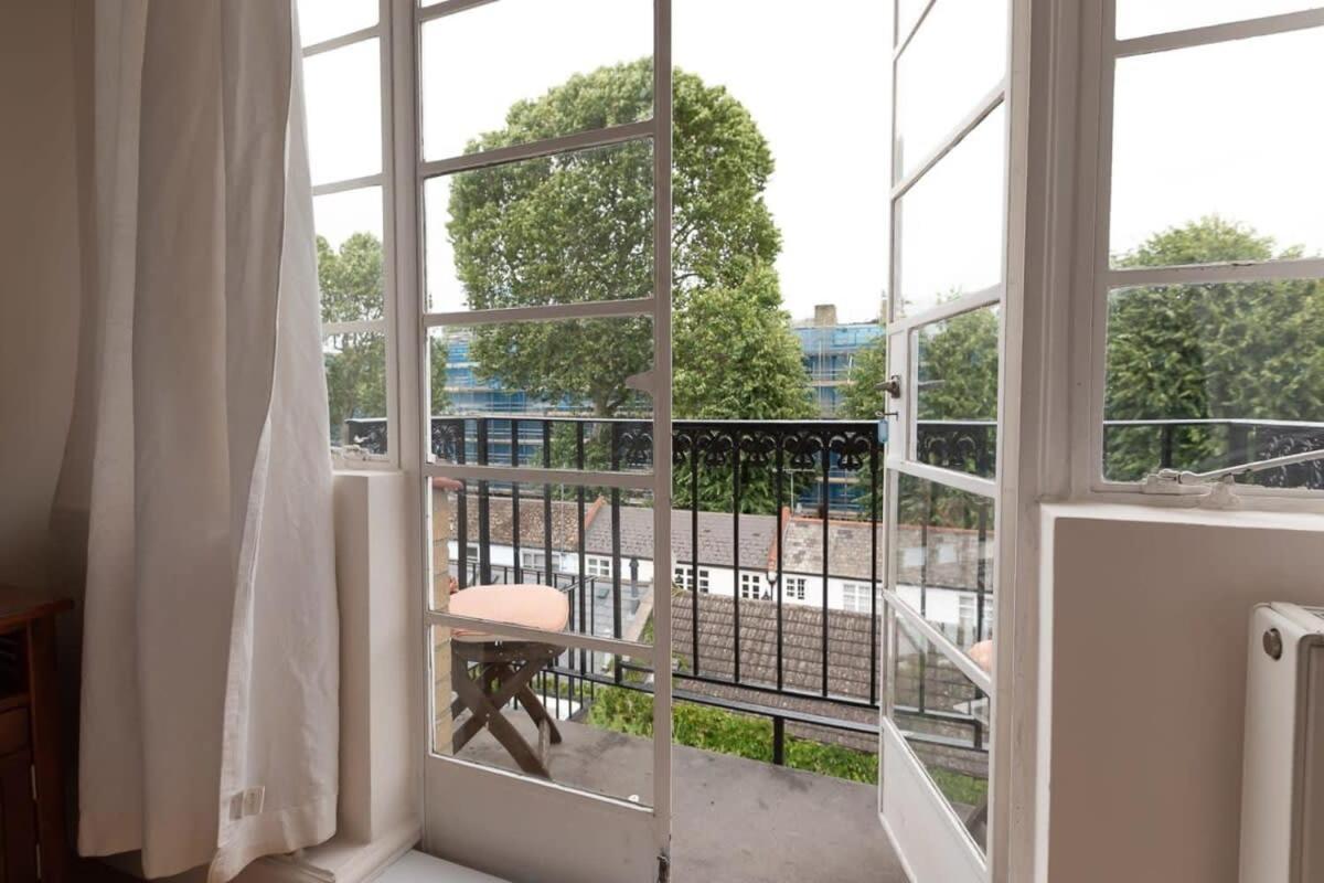 Apartment Bright & Spacious Floor In Chelsea London