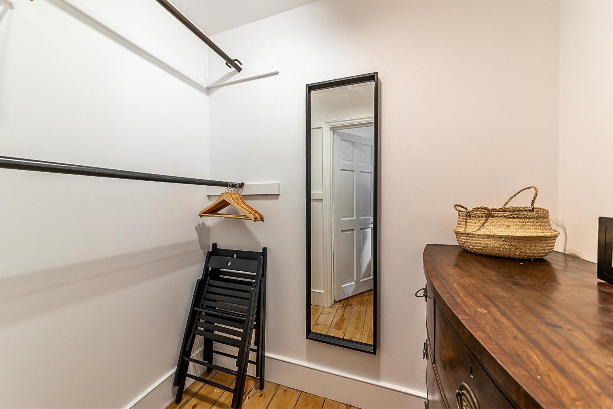 Feriehus The Secret Kensington Garden Mews-2 Bedroom Full House-2 Train Lines- Spacious-kings Road- Harrods -chelsea Stadium-private Small Patio *