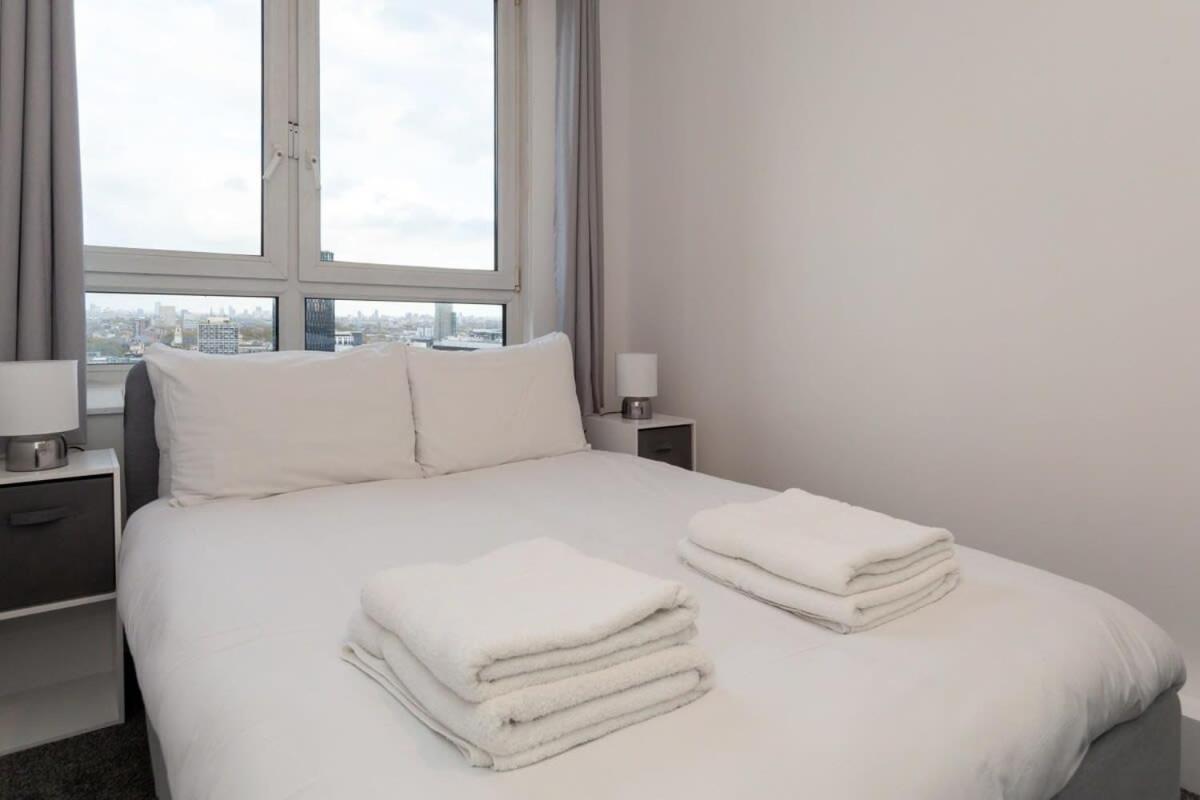 Apartment 3 Bedroom Old Street - Amazing Views *