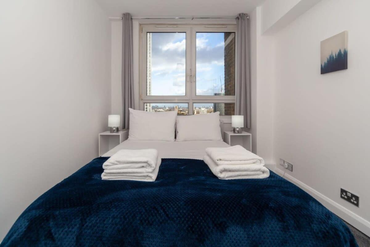 Apartment 3 Bedroom Old Street - Amazing Views London