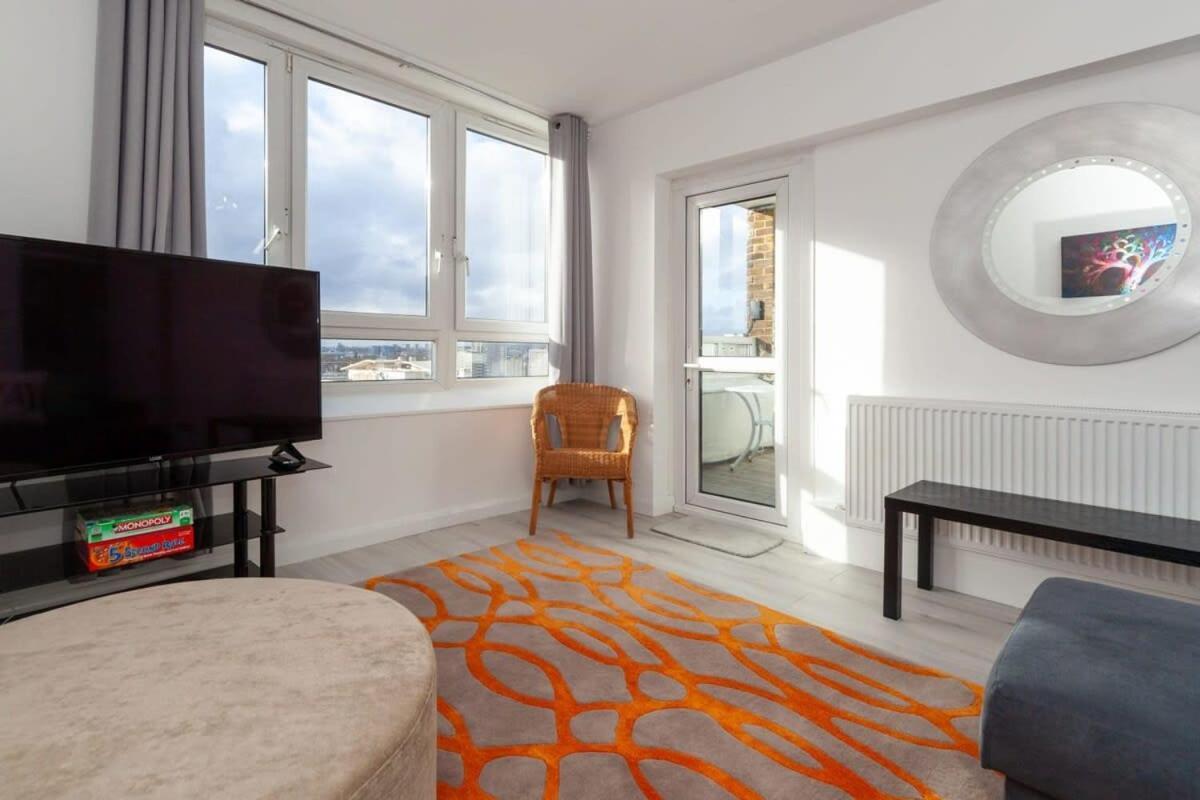 Apartment 3 Bedroom Old Street - Amazing Views *