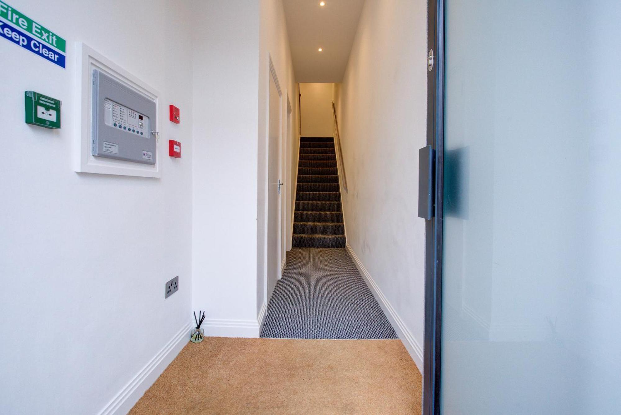 Apartment Hybrid Resi - Fulham Near Chelsea And Putney London