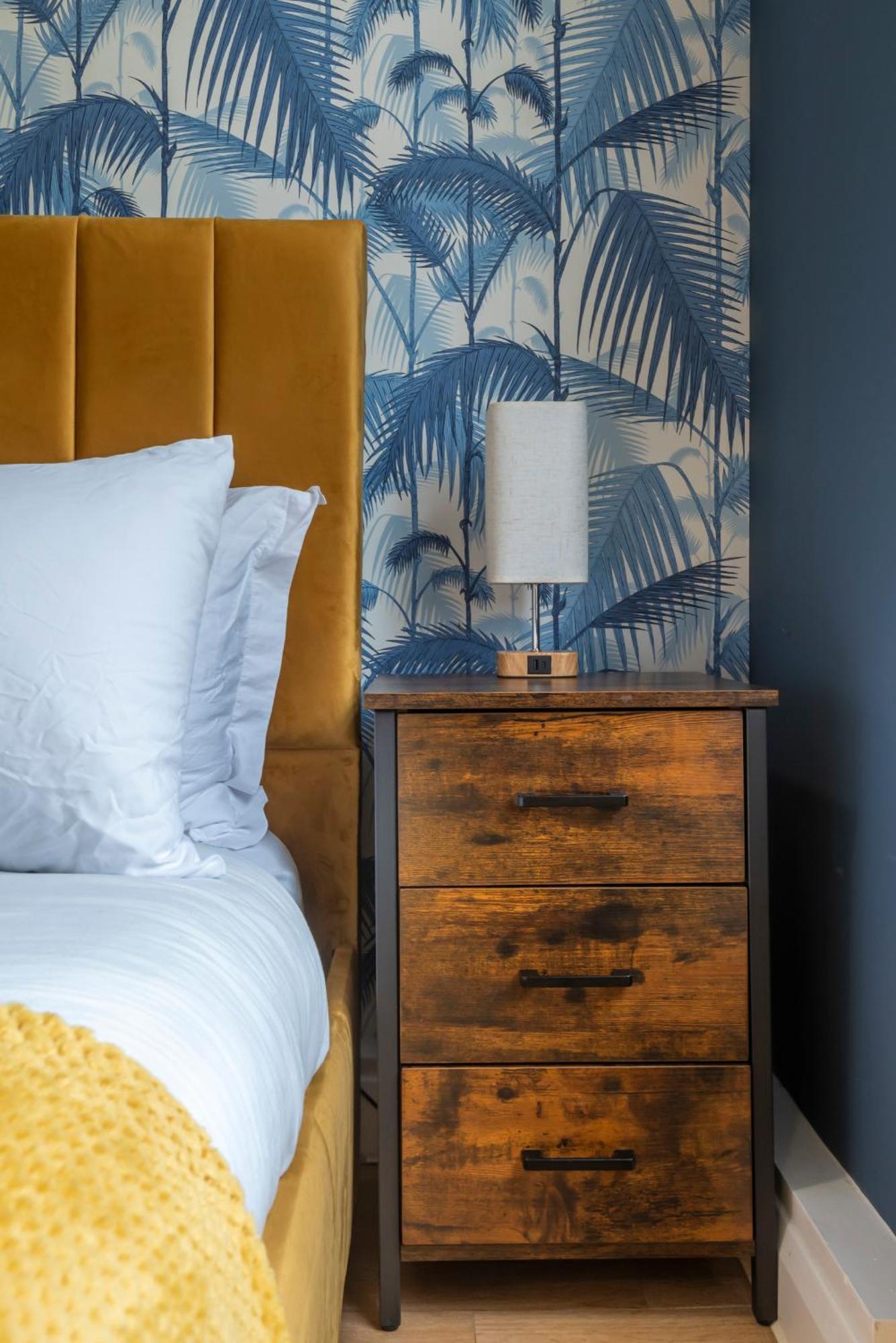 Brand New The Palms: Luxury Family *