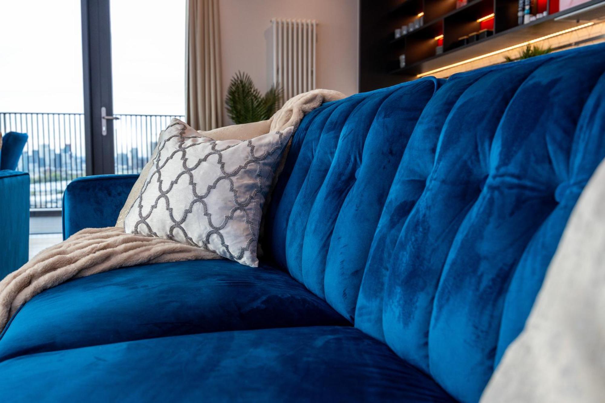 Luxury & Spacious 2 Bedroom Apt With City Views Leilighet London