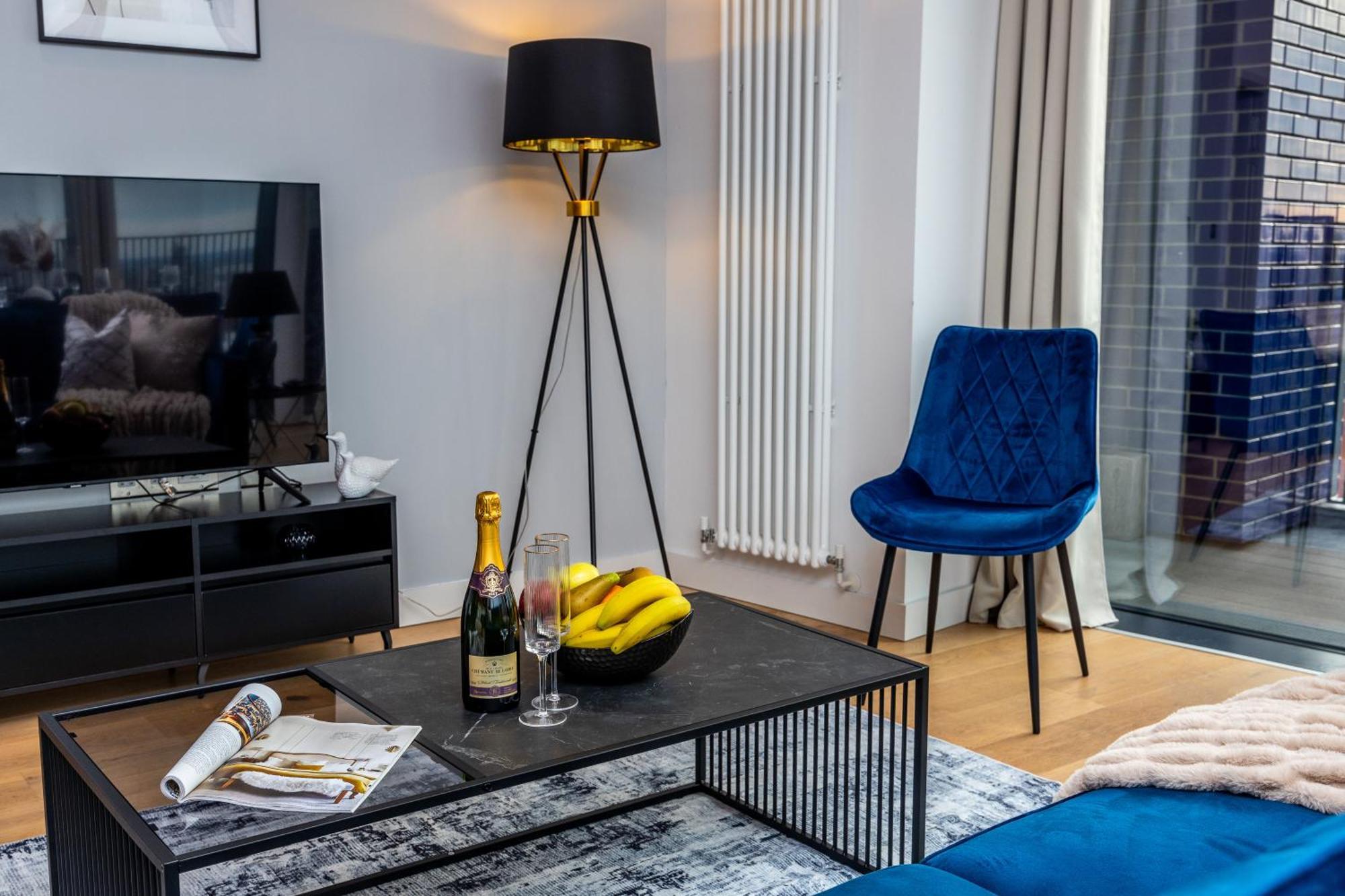 Leilighet Luxury & Spacious 2 Bedroom Apt With City Views London