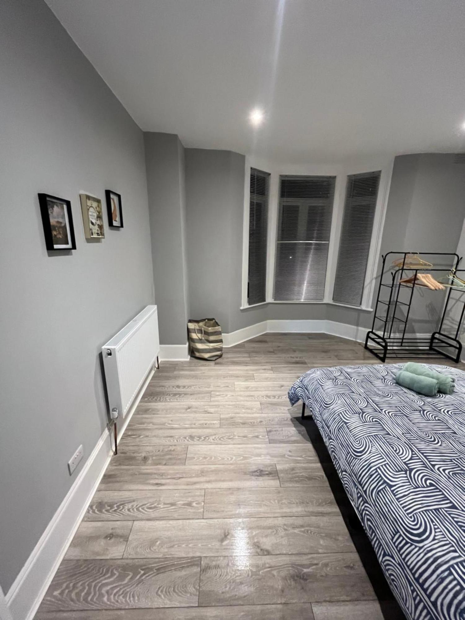 Appartement Super 2 Bed Flat Londen