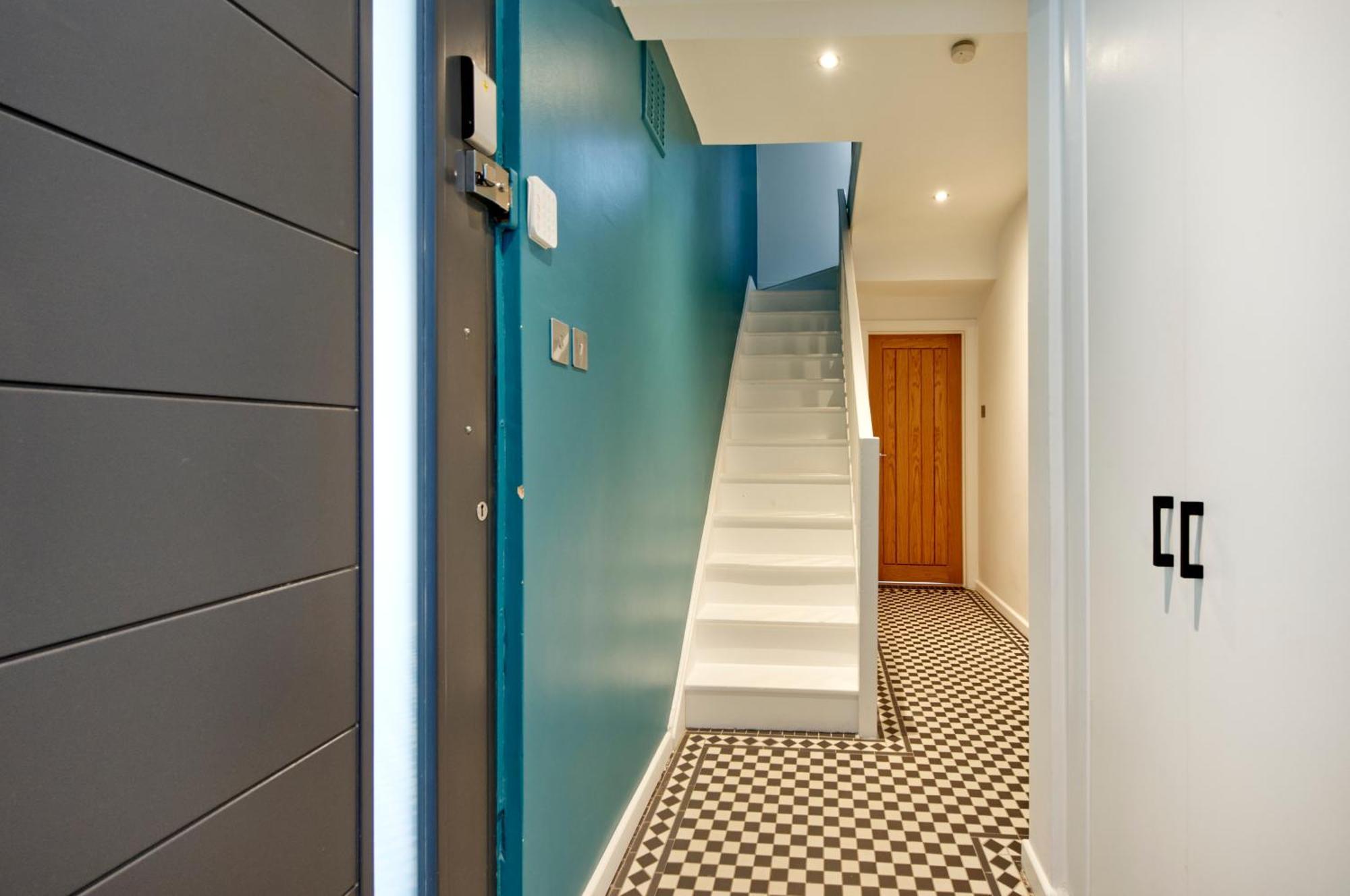 Beautiful Battersea Garden Flat By Underthedoormat Apartamento Londres