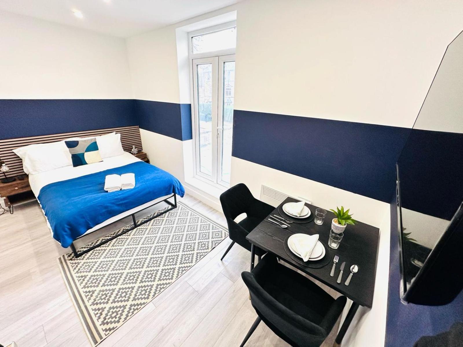 58 Blue House Center Studio, Spot Guest house London