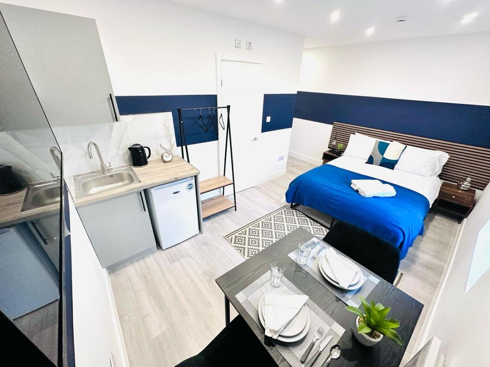 Guest house 58 Blue House Center Studio, Spot London
