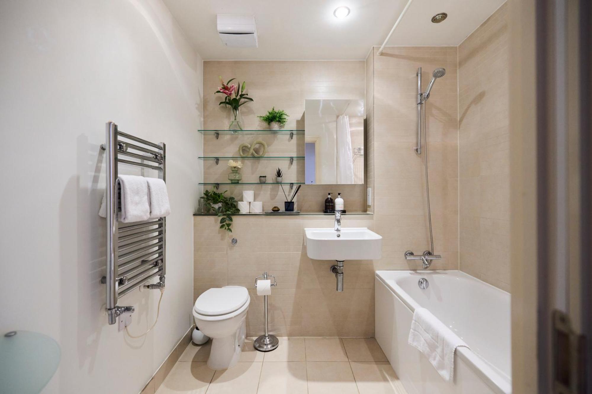 The Battersea Park Place - Amazing 2bdr Flat With Terrace *