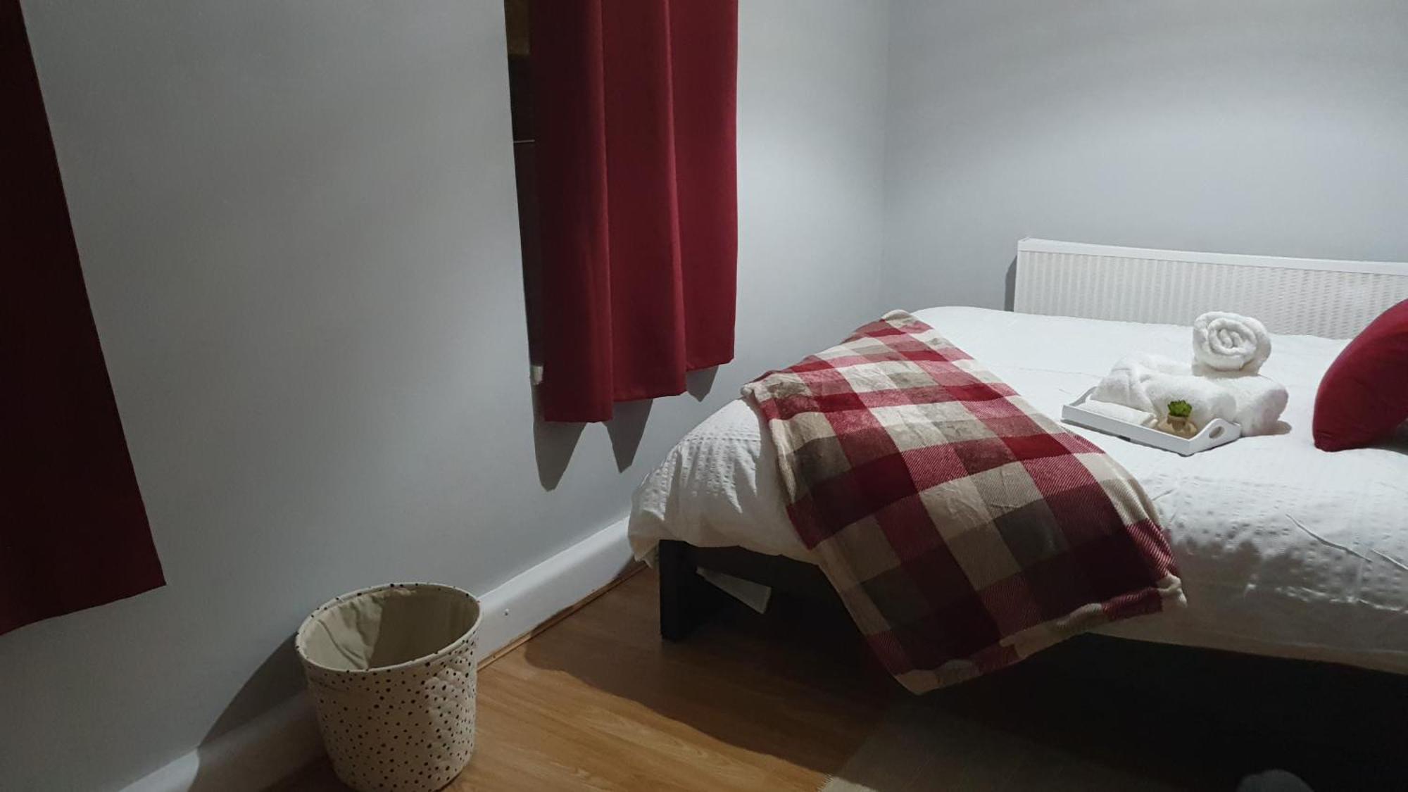 Yolo House Guest house