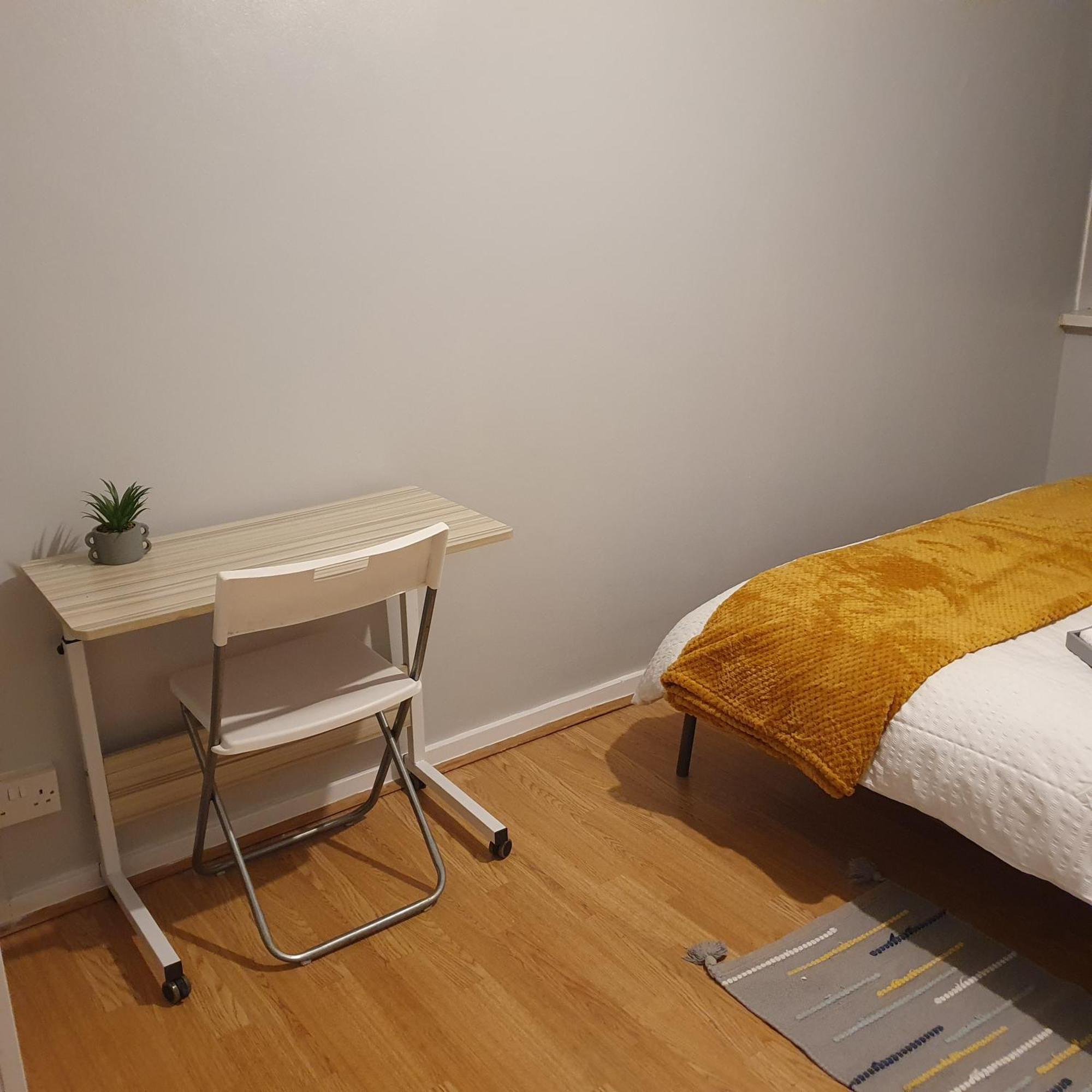 Yolo House Guest house *
