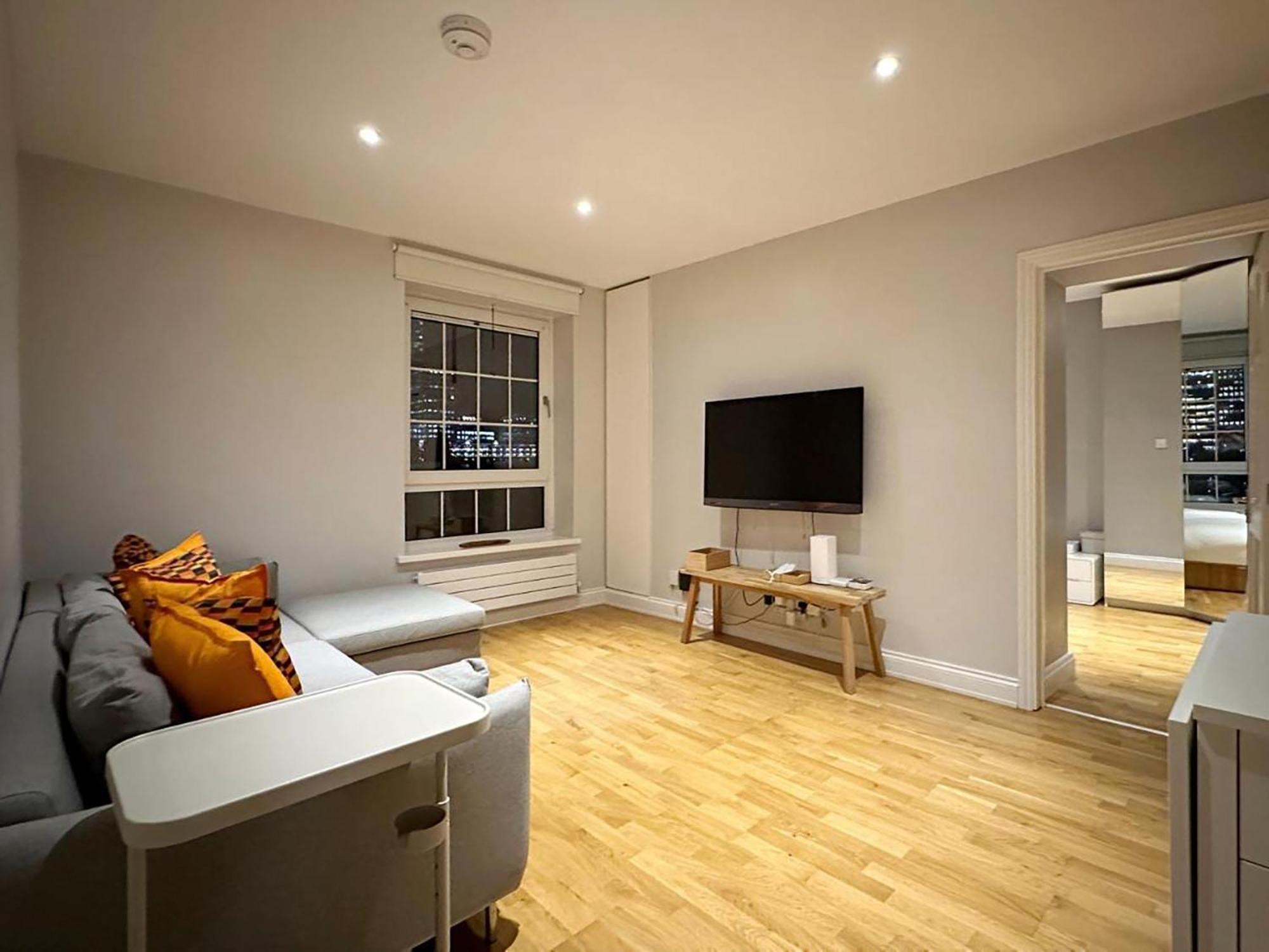 Apartment Wades Place E14 London