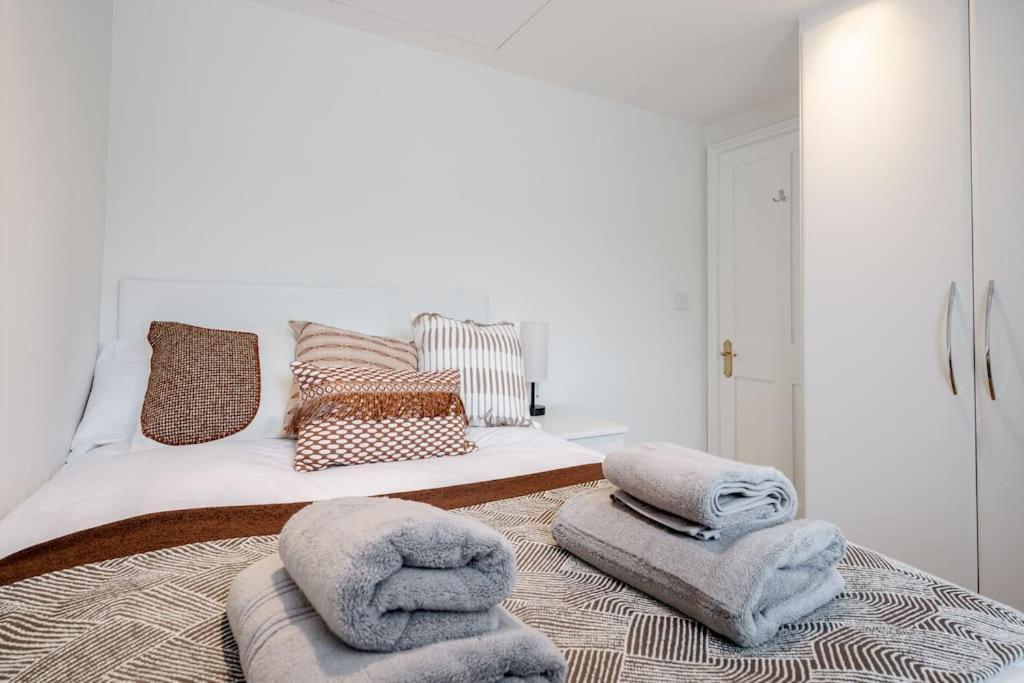 Villaer Luxury 3brs House In The Heart Of Victoria