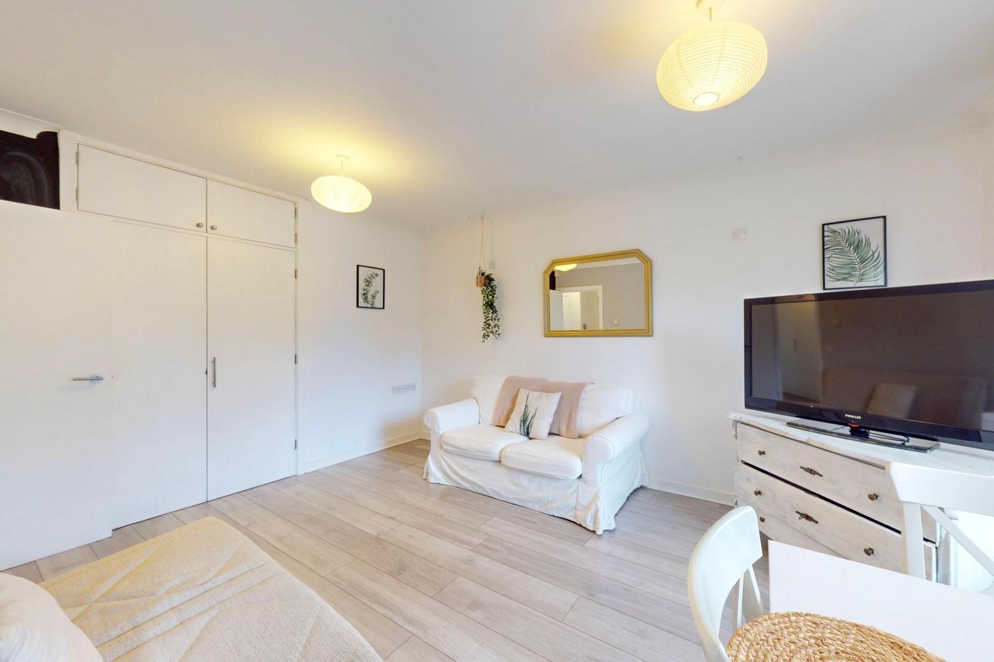 Apartment Modern 1 Bd In - 5 Min To Station *